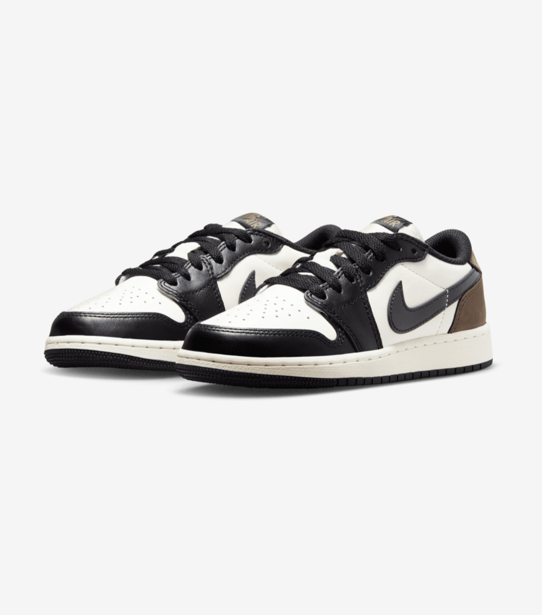 New FALL Jordans! 

#LTKShoeCrush #LTKSeasonal #LTKStyleTip