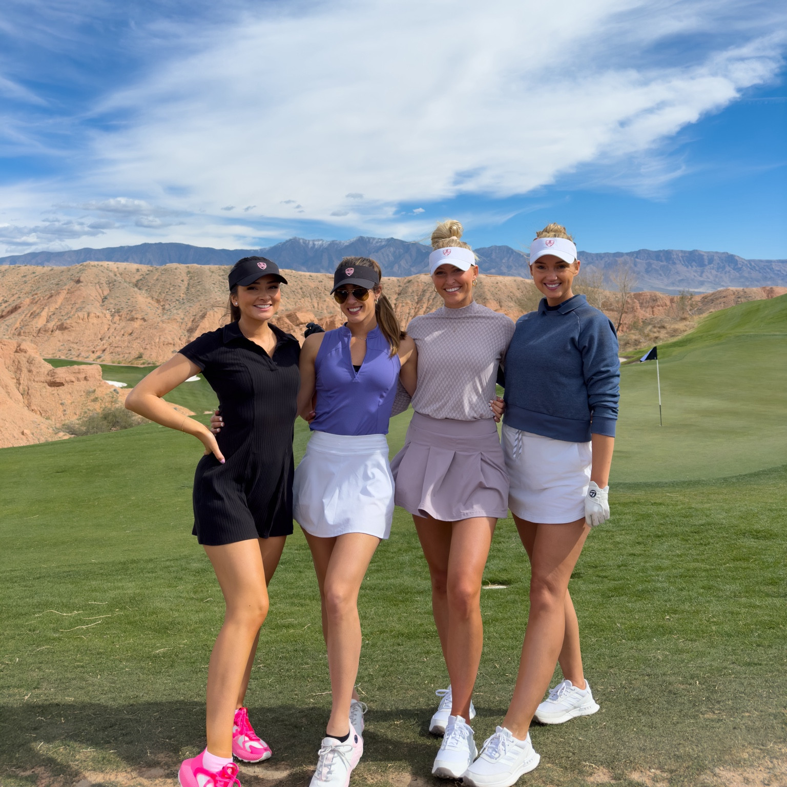 Top: small
Skirt: XS (I’m normally a small in skirts, so size down 1)

#LTKstyletip #LTKfitness