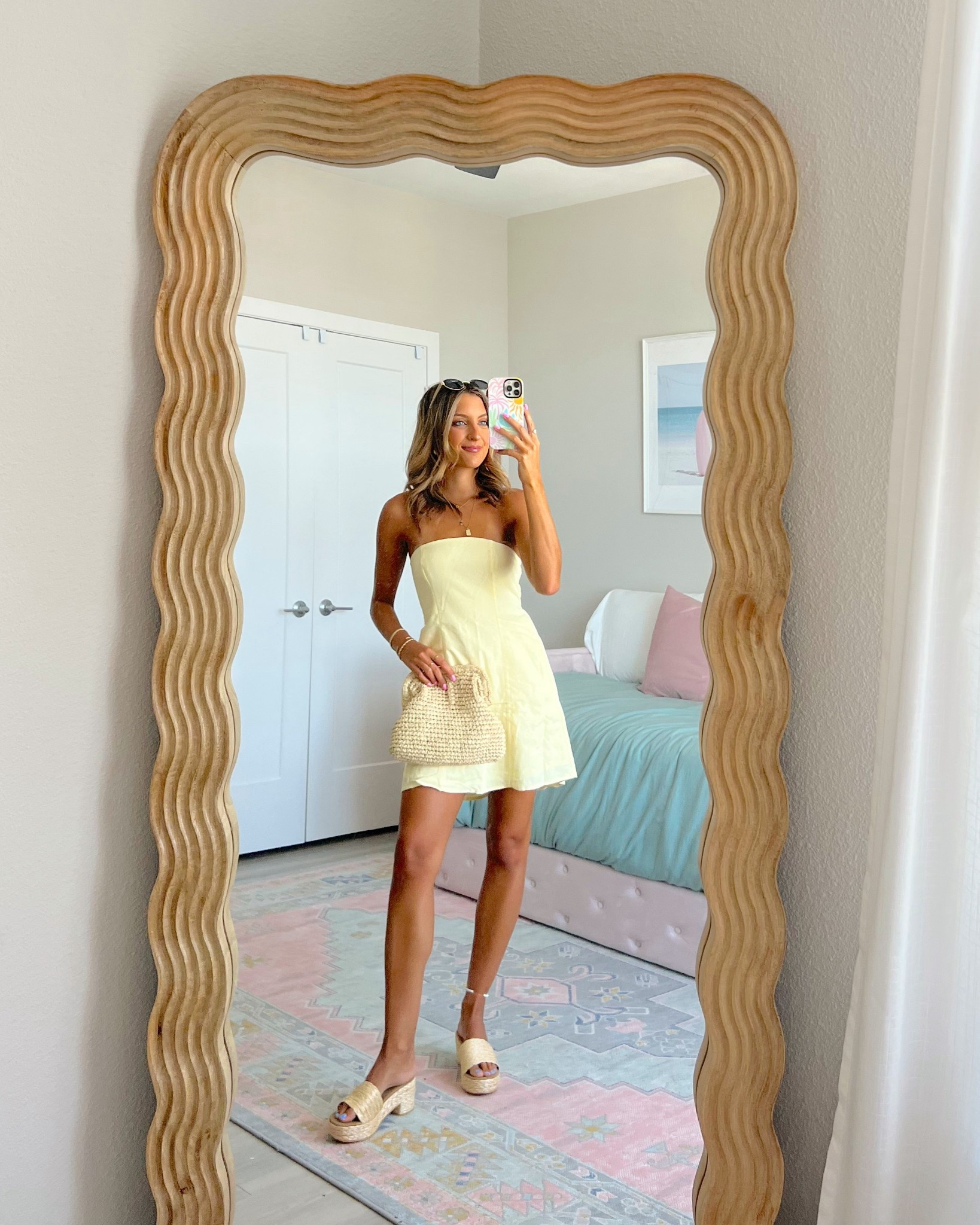 summer sale from Hollister! love these easy summer outfit ideas. wearing a size XS 💛