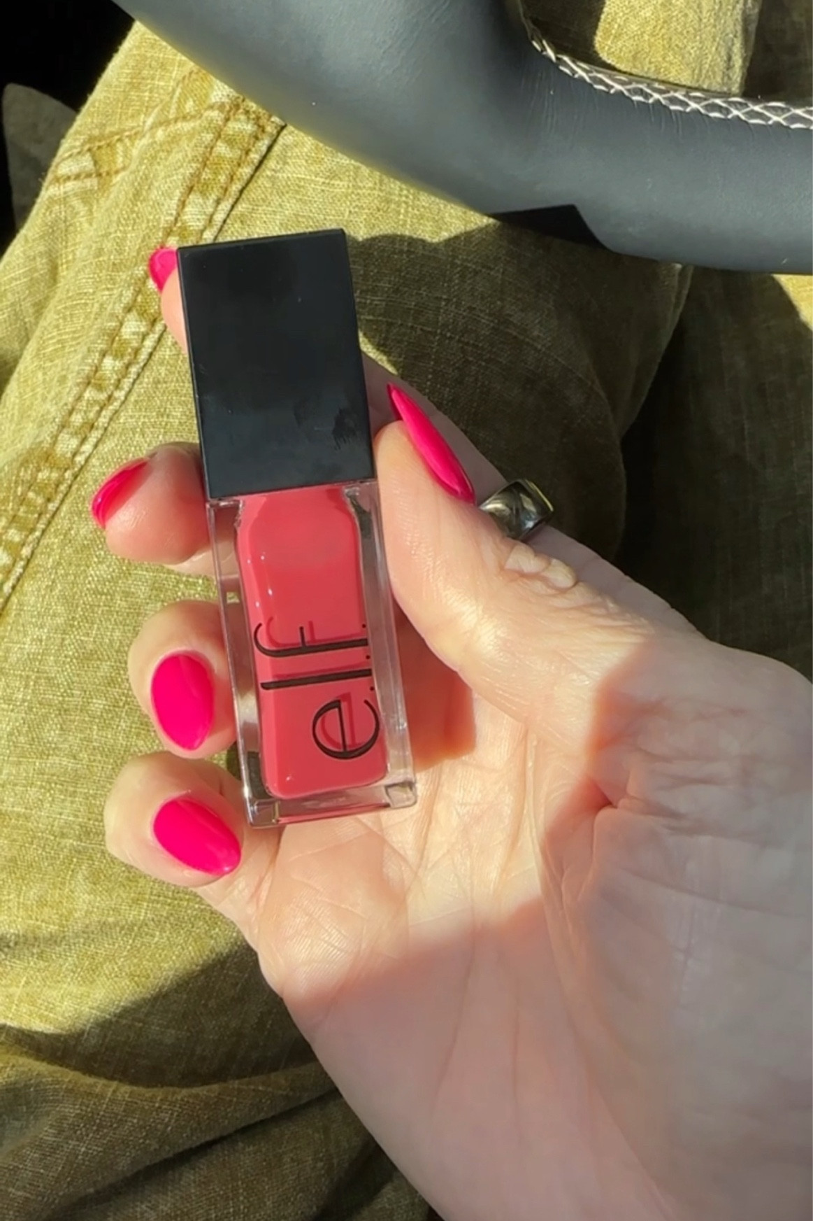 Lip color: Rose envy 

#LTKBeauty #LTKGiftGuide #LTKFindsUnder50