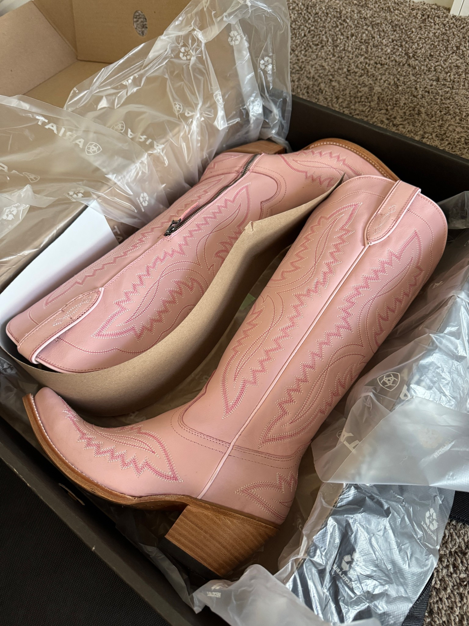 Back in stock pink cowgirl boots
Festival outfit
Country concert 

#LTKFestival