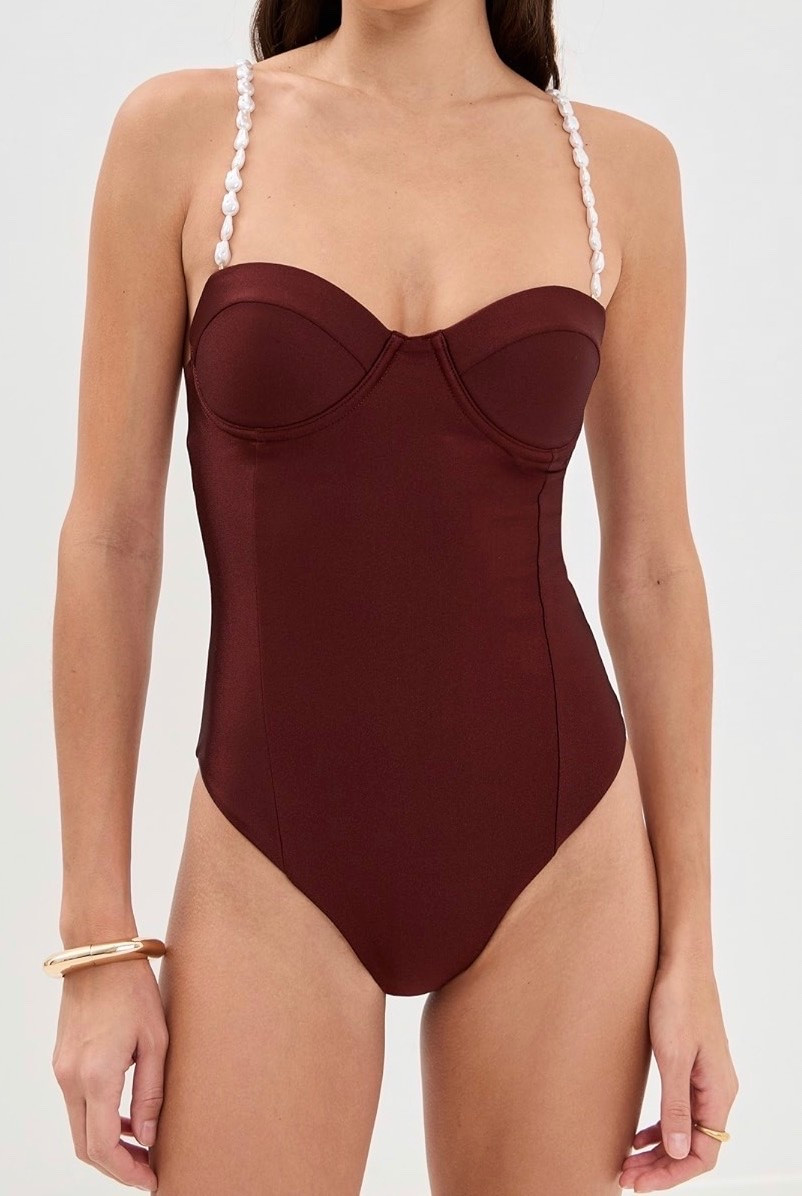 Cute one piece swimsuits
Swim
Swimwear

#LTKSwim