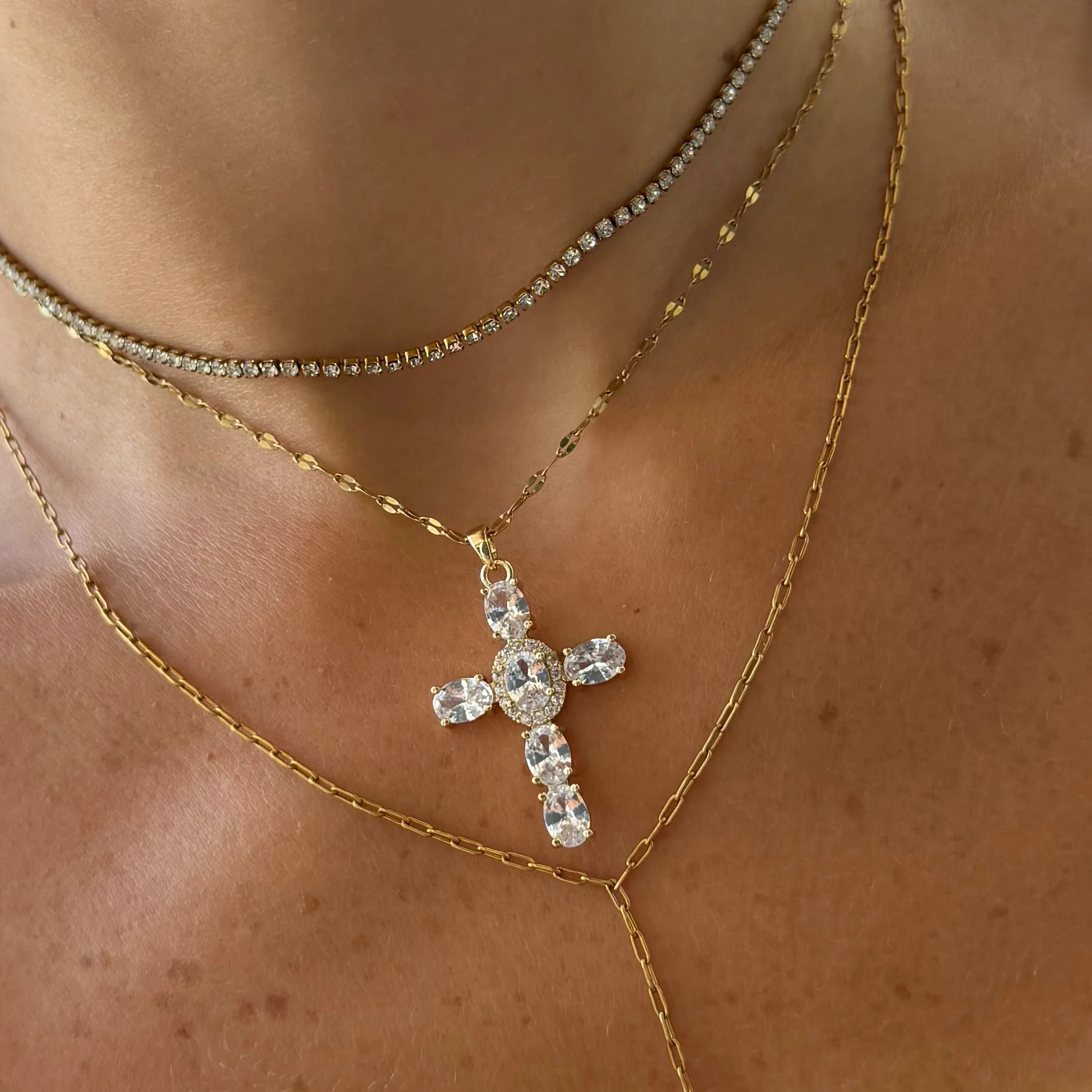 Double Cross Me Necklace | Waterproof Gold Necklaces for Women | Evry Jewels