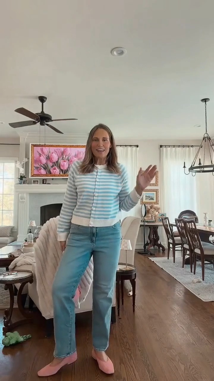 These jeans are a favorite for how well they hold their shape from morning to night. They’re comfortable, keep their fit, and make everyday outfits feel put together without any effort. A reliable pair that blends style and ease.

#LTKSeasonal #LTKOver40 #LTKMidsize