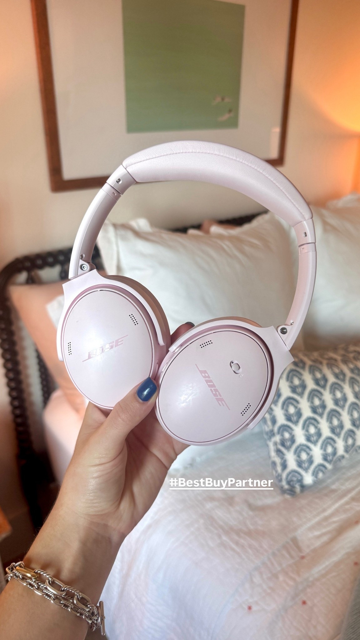 #BestBuyPartner my all time favorite headphones!!!! they make the perfect gift for the holidays💝💝💝 @bestbuy 