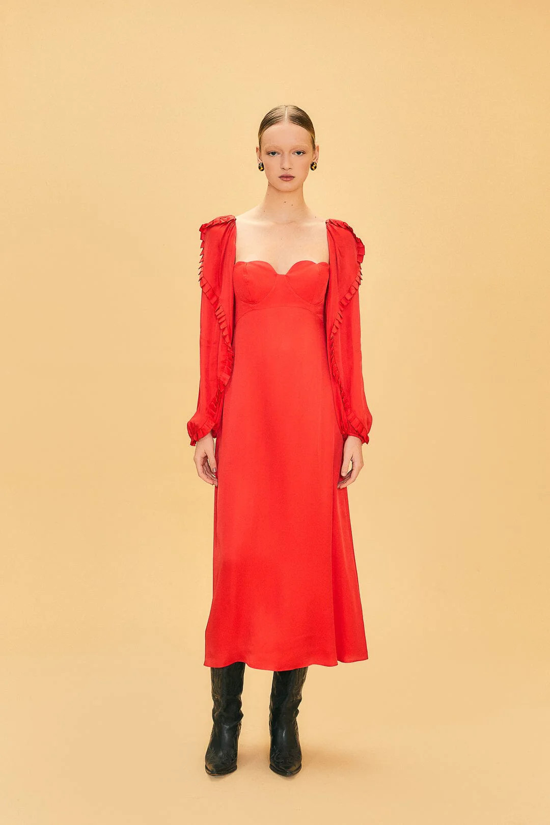 red heart shaped neckline long sleeve midi dress | FarmRio (US)