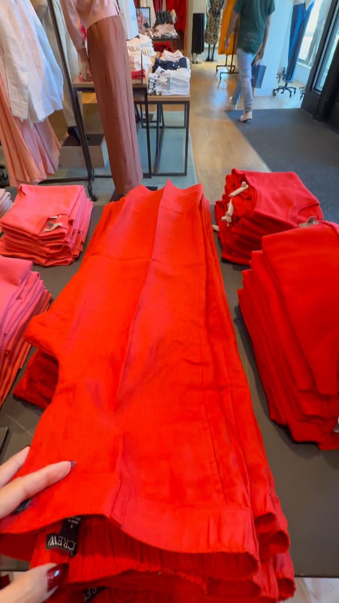 Los Pantalones de Lino son de mis Favoritos todo el Año! 
Ayer me encontré estos con un entalle perfecto y elegante totalmente! 
Los colores increíble! 

Para referencia me lo compré talla S 

#LTKGiftGuide #LTKStyleTip #LTKSeasonal