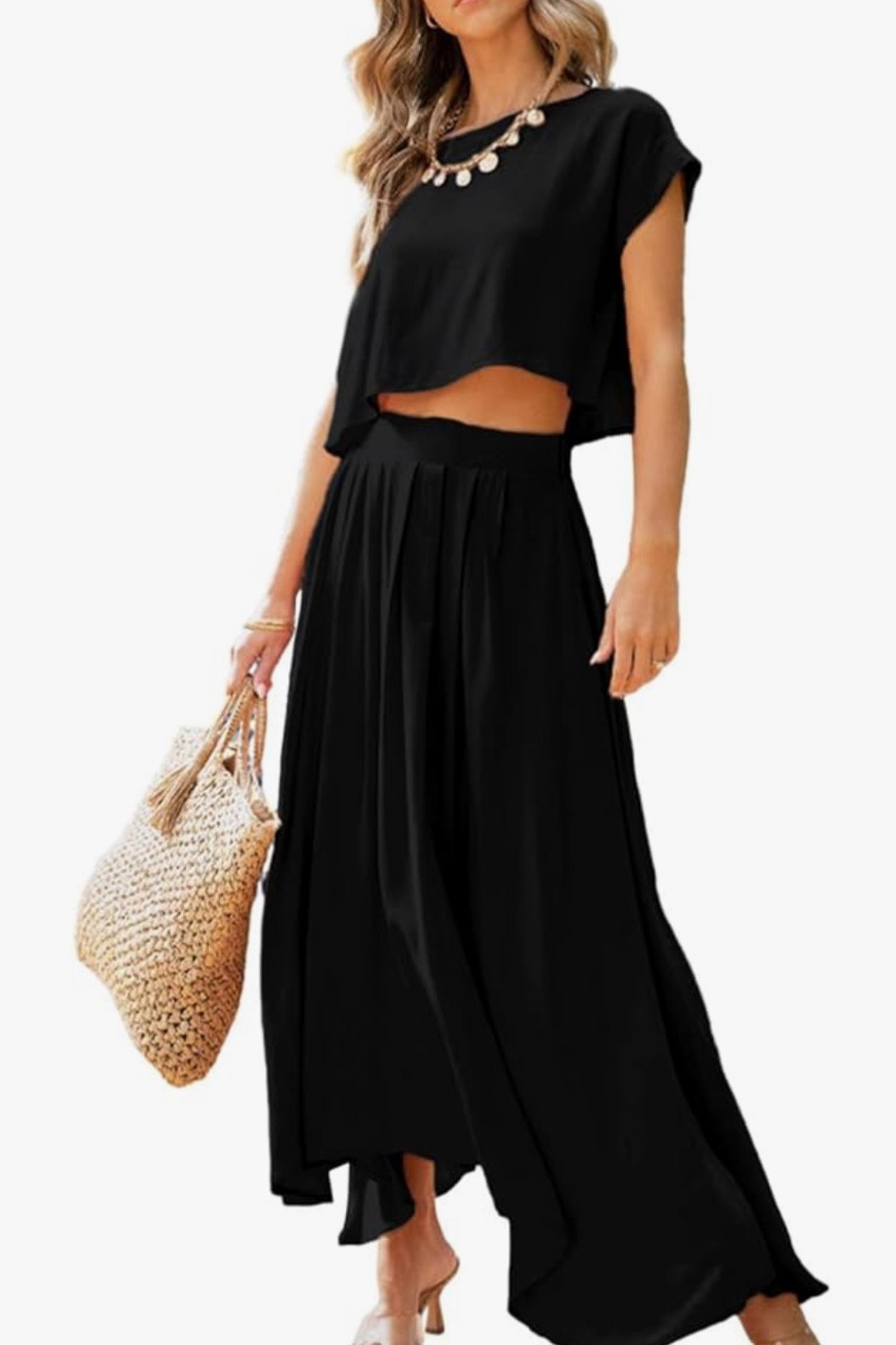 Ok going out of my comfort zone but going to order and see how it looks on me 🫶

#LTKFindsUnder50 #LTKTravel #LTKMidsize