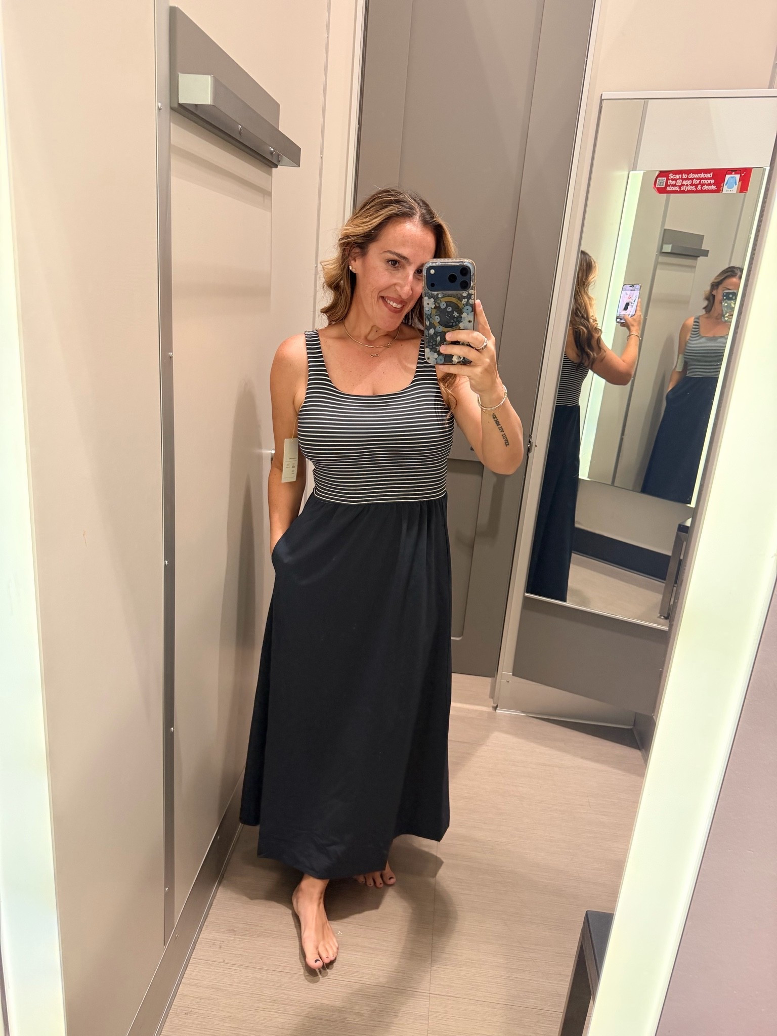 Built in bra dress that actually works on me! TTS! Wearing size medium

#LTKootd #LTKSeasonal #LTKOver40