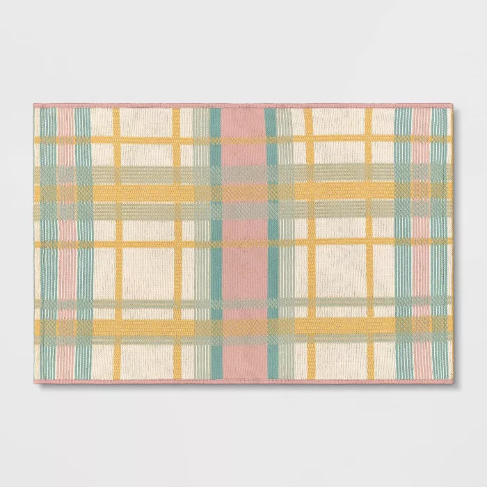 2'x3' Indoor/Outdoor Reversible Plaid Rug Pink - Threshold™ | Target