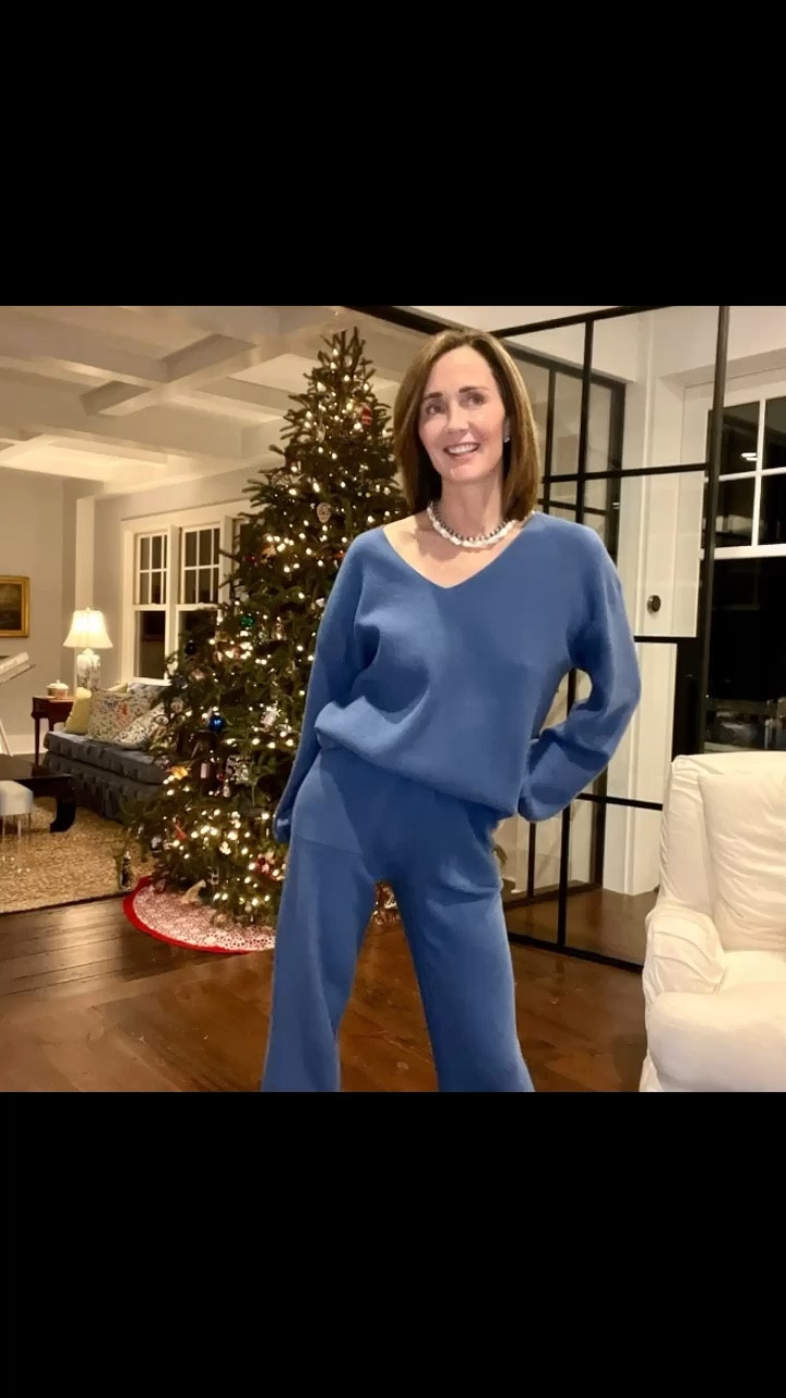 Doing Nothing …..in the coziest, stylish lounge set. 
Style Tip: A lounge set it perfect for so many occasions because you are able to style it soo many ways! Add jewelry to fancy it up, belt the top, sneaker it up! It’s all in one and for me, I travel so much, I purchase in multiple colors for flights!!!!  
xNYWS

#LTKover40 #LTKfindsunder100 #LTKstyletip