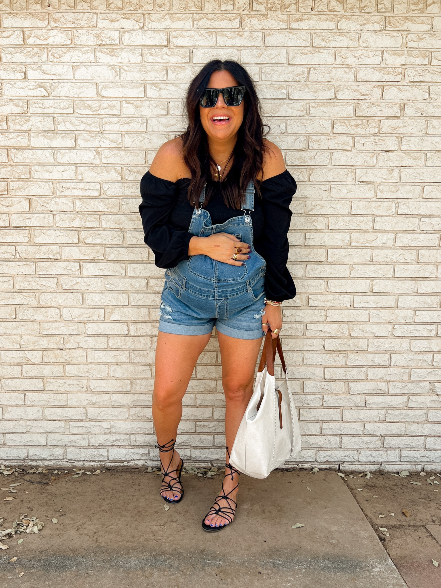 A full on Walmart win! Bump friendly Shortalls from Walmart!
@walmartfashion #ad 

Shortalls: XL
Top: XL
Sandals: TTS
BAG IS GLORIOUS!


#LTKbump #LTKunder50 #LTKstyletip