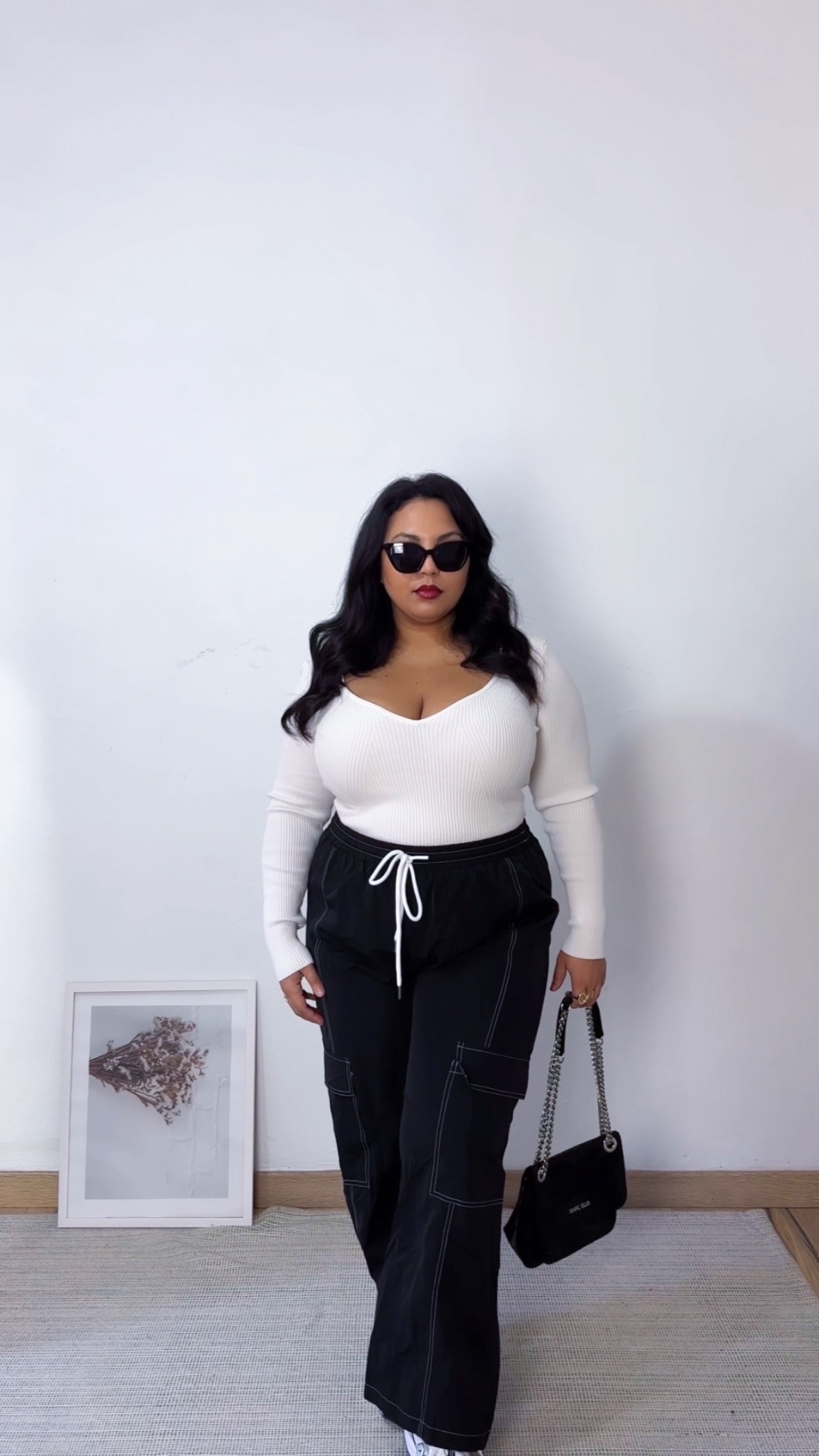 Cargo pants outfit 

#cargopants #curvyoutfit #casual #curvypants #midsize

#LTKmidsize #LTKstyletip #LTKcurves