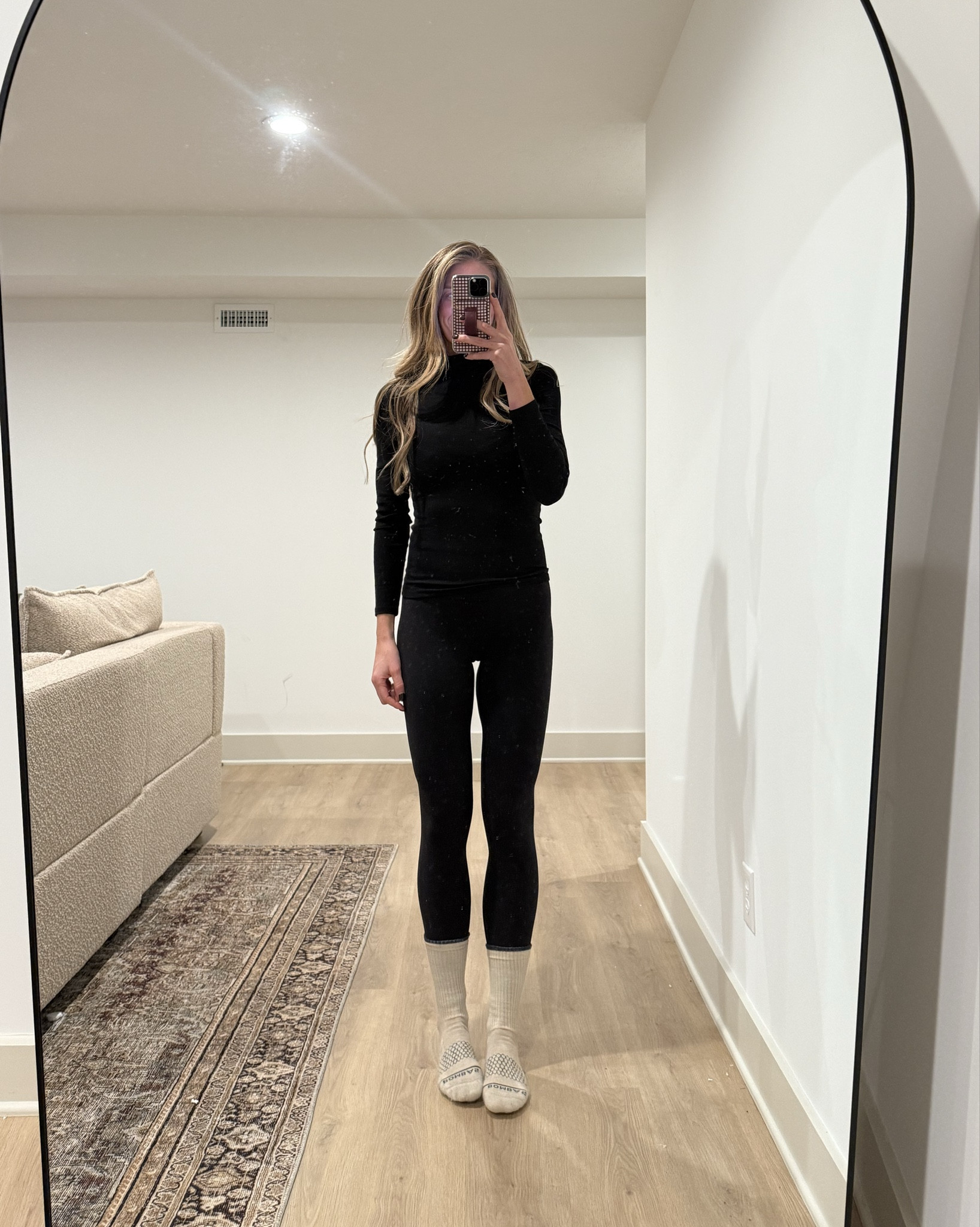 Snow day outfit BASE LAYER 
Size medium in turtleneck and leggings run tts but wearing medium tall vs small tall to grow with the bump. Athleta tends to run a tad bigger FYI

Wore one of my favorite puffer coats. SO WARM. Wasn’t cold at all and tall girl friendly. This is the super SNUG super puff so it cinches around the waist. I size up to medium so o can layer thick sweaters under
If you want a more straight fitting coat and not the cinch get the super puff - long (not the snug)



Aritzia, Hunter boots, winter gear, snow gear, winter outfit

#LTKootd #LTKTall #LTKHoliday