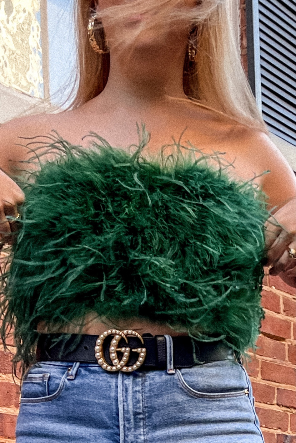 Up close & personal 🖤✨
•
•
•
#lamarque #zainatop #feather #gucci #guccibelt #fallfashion #fallstyle

#LTKstyletip #LTKSeasonal #LTKCon