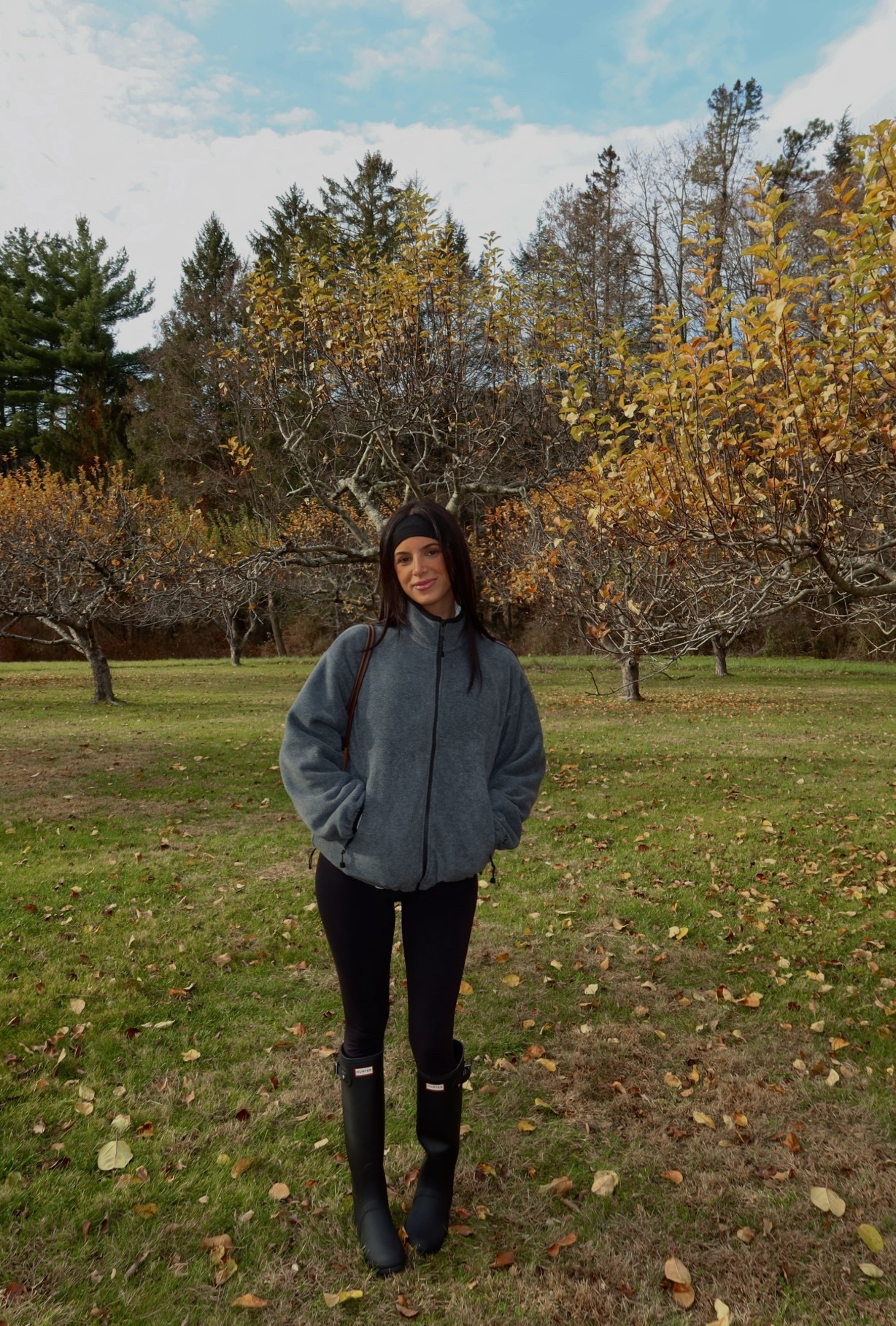 Cozy fall fit 🍂🍁🤎🐻
.
.
#LTK #fallfit #ootd #hunterboots #aritziafleece #aritzia #cozyfit

#LTKSeasonal #LTKActive #LTKootd