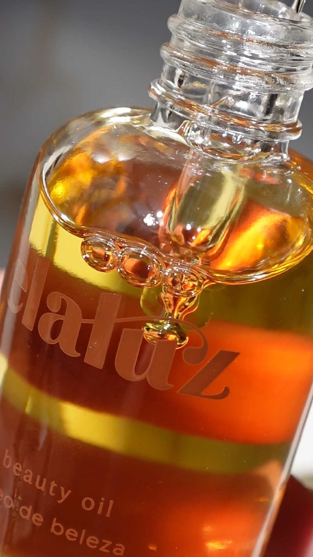 Elaluz beauty oil, where have you been all my life!? 😍 #elaluzpartner this one feels as good on the skin as it looks ✨ @elaluz

Not only does this facial oil smell insanely dreamy (eucalyptus & rose essential oils), but it instantly smooths and softens your skin while deeply hydrating.

Cacay Oil - Vitamins A, E and F for softening the appearance of wrinkles
Buriti Fruit Oil - Hydrates skin for a refreshed appearance
Cupuacu Oil - Phytosterols is soothing on dry and damaged skin

FREE Of: Parabens, Sulfates, Phthalates, GMOs, Silicones, Artificial Fragrances, & Colorants

Cruelty-Free, Gluten-Free, Vegan, Leaping Bunny Certified, EWG Verified, Non-irritating, Hypoallergenic, & Dermatologist Tested

Save this to your summer beauty shopping list 🌞
.
.
.
.
#elaluz #skincare #facialoil #skincareroutine #skincareproducts #revolvebeauty

#LTKVideo #LTKfindsunder50 #LTKbeauty