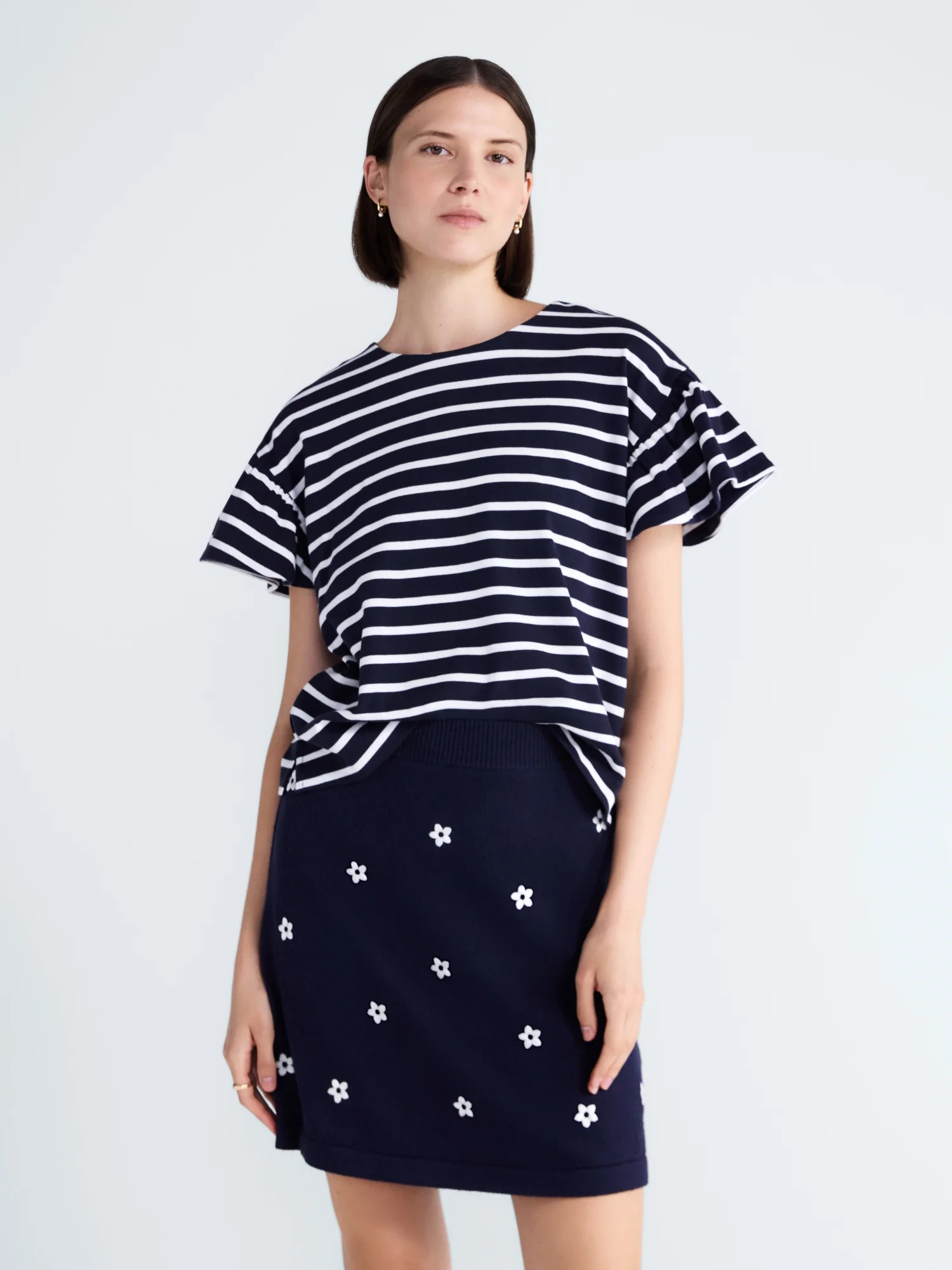 Free Assembly Women's Cotton Crewneck Top with Flutter Sleeves, Sizes XS-XXL | Walmart (US)