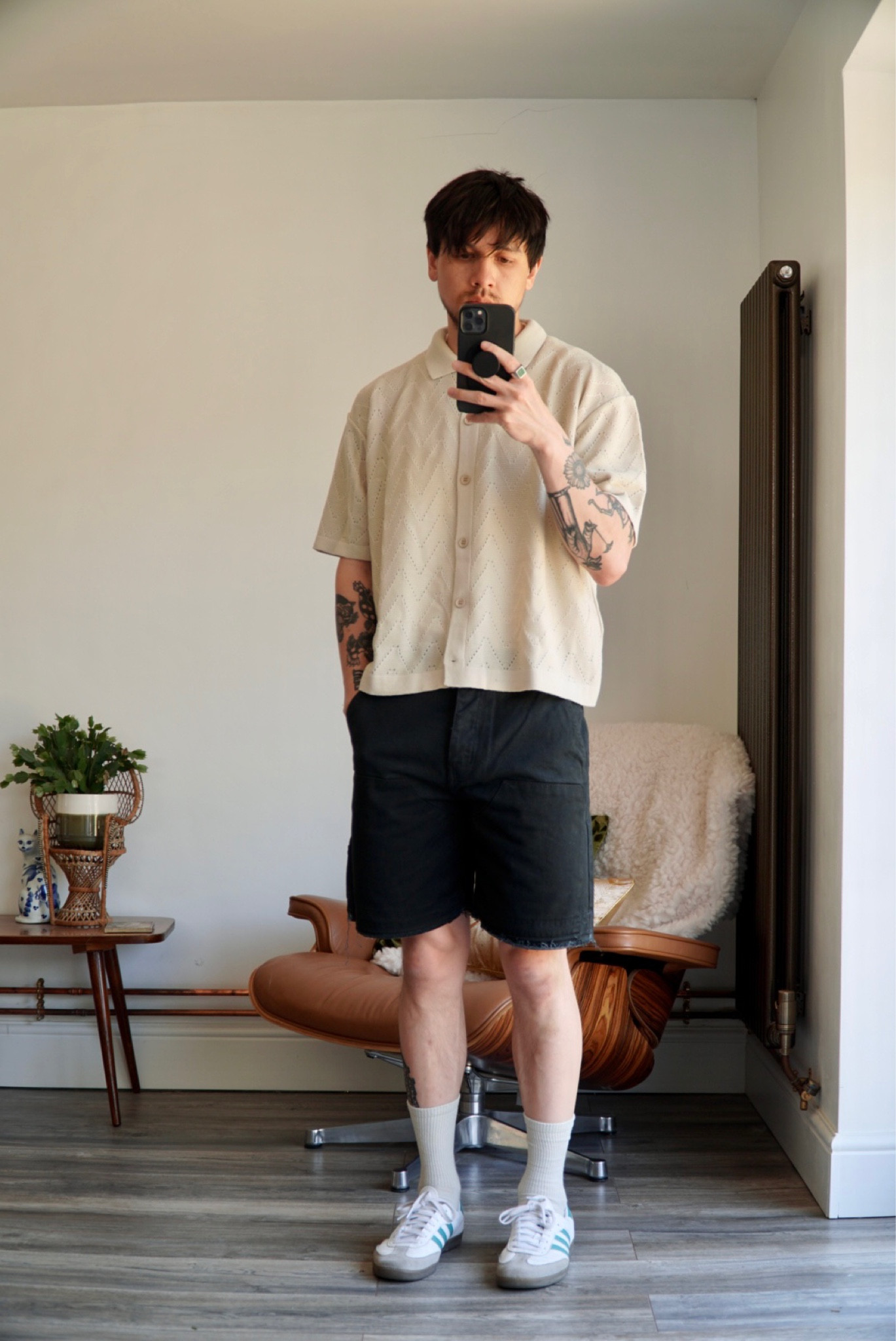 Look 3 with the Carpenter Shorts from @boohoomanofficial @Shop.LTK #liketk.it