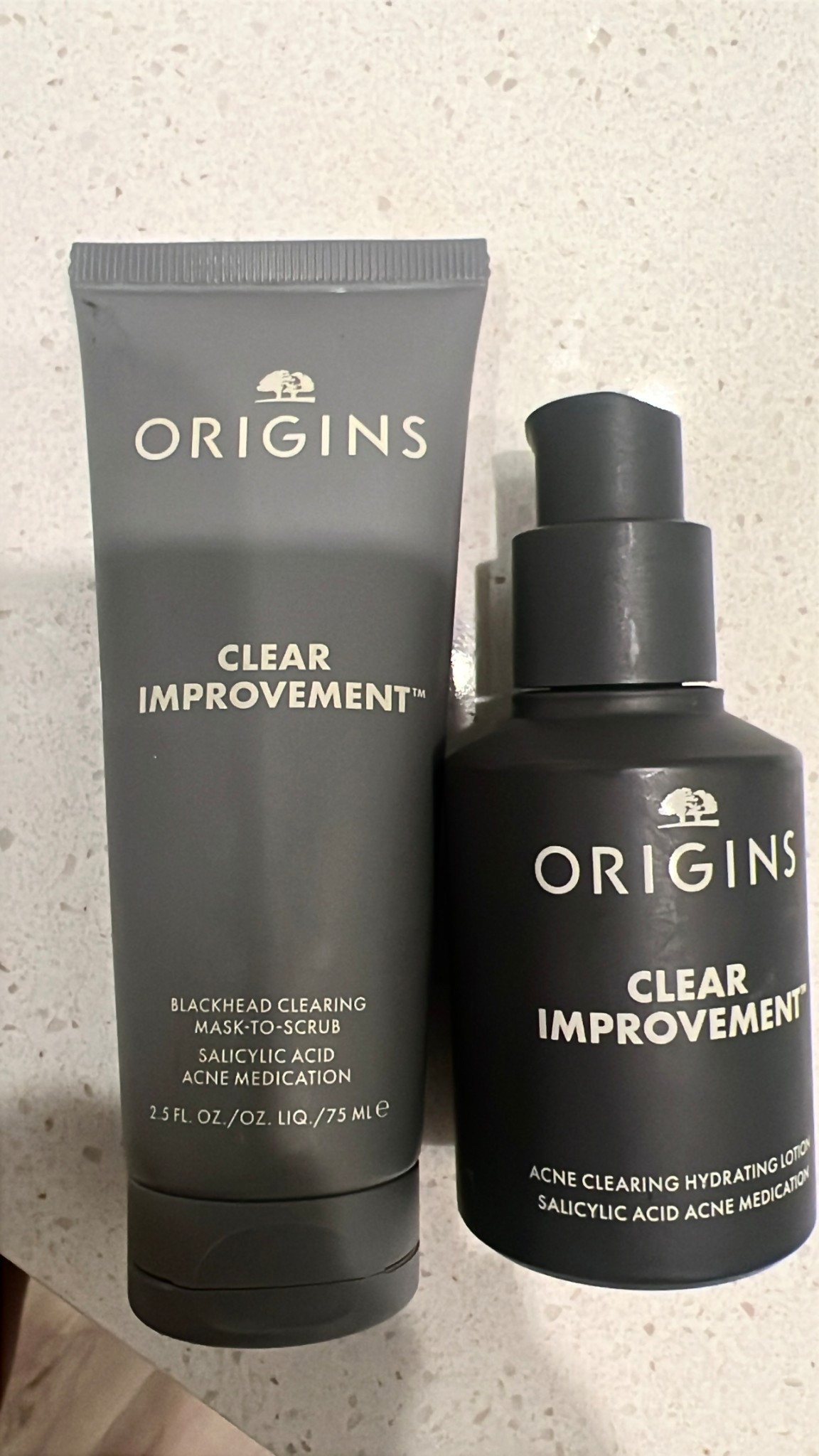 If you feel an onset pimple or have pimples on your face, use these products! Together, they will reduce and eliminate them.  You can also use this product at night once a week if you already have a go-to skin care routine. 


Both products are currently 15% off! 

#skincare #beauty #clearskin 

#LTKFindsUnder50 #LTKSaleAlert #LTKBeauty
