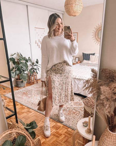 Day 1 of 30 days of midsize spring outfits | oversized free people inspired sweater, floral midi skirt, white sneakers, neutral handbag

Spring fashion trends, casual ootd


#LTKstyletip #LTKSeasonal #LTKFind