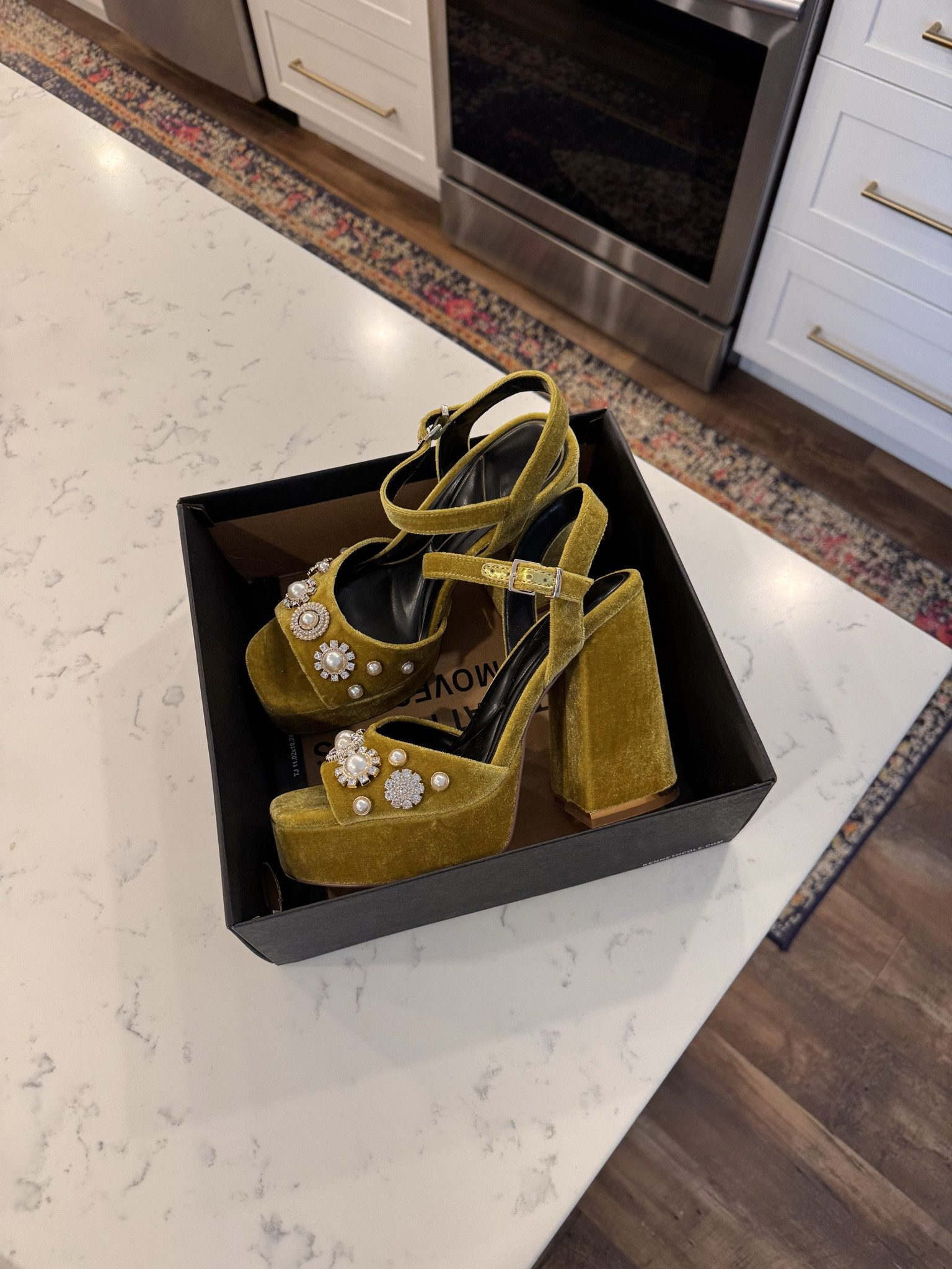 In love with these green suede platforms! Can’t wait to wear them! 

#LTKWedding #LTKMidsize