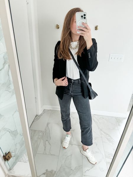 40 outfits over 40 days | Spring capsule wardrobe | 18 pieces to create 40 versatile outfits for spring 

Black blazer oufit 

Spring capsule, high low style, affordable fashion, spring outfits, spring outfit ideas #LTKSpringSale

#LTKSeasonal