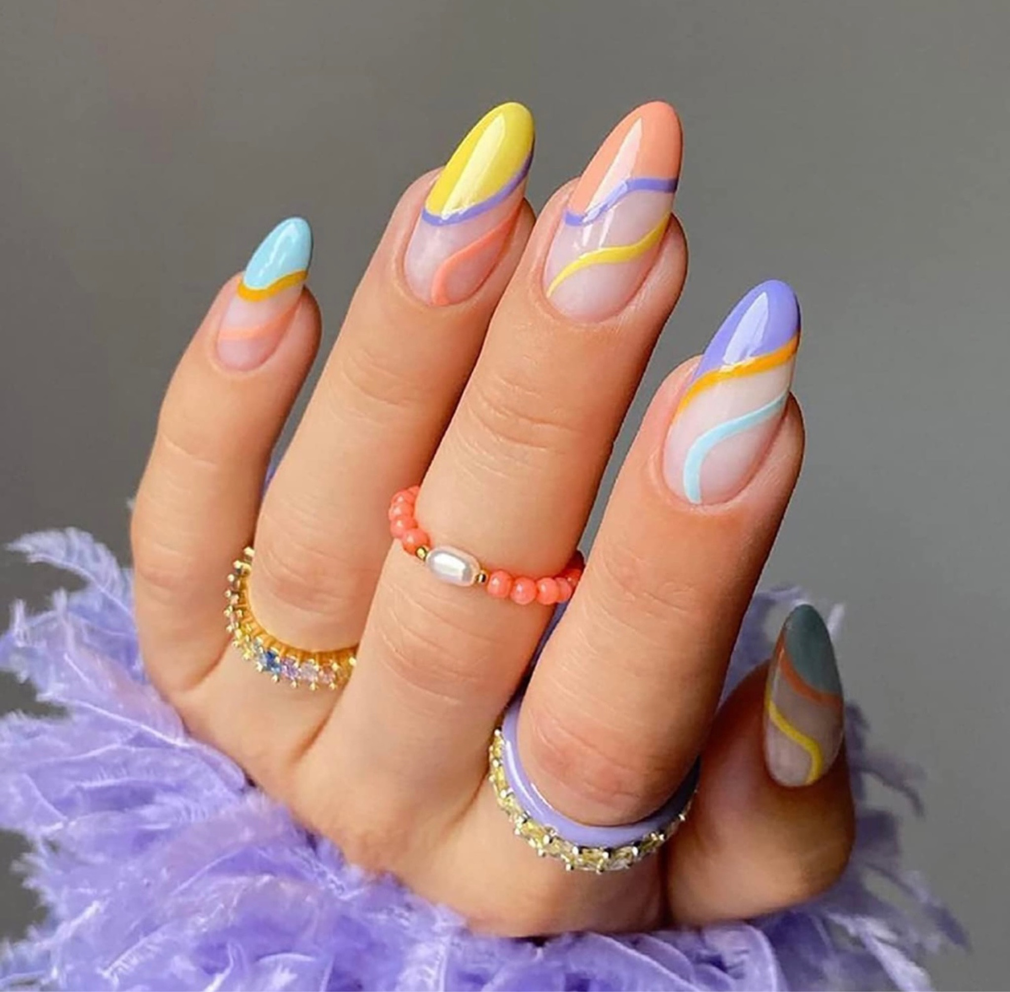 if you like stick on nails girl these are for you!!! i’m obsessed theres my new go to! comes in a pack of 6 different patterns! 



nails, glue on nails, stick on nails, nail ideas, fake nails, acrylic nails, summer nails

#LTKSeasonal #LTKbeauty #LTKstyletip