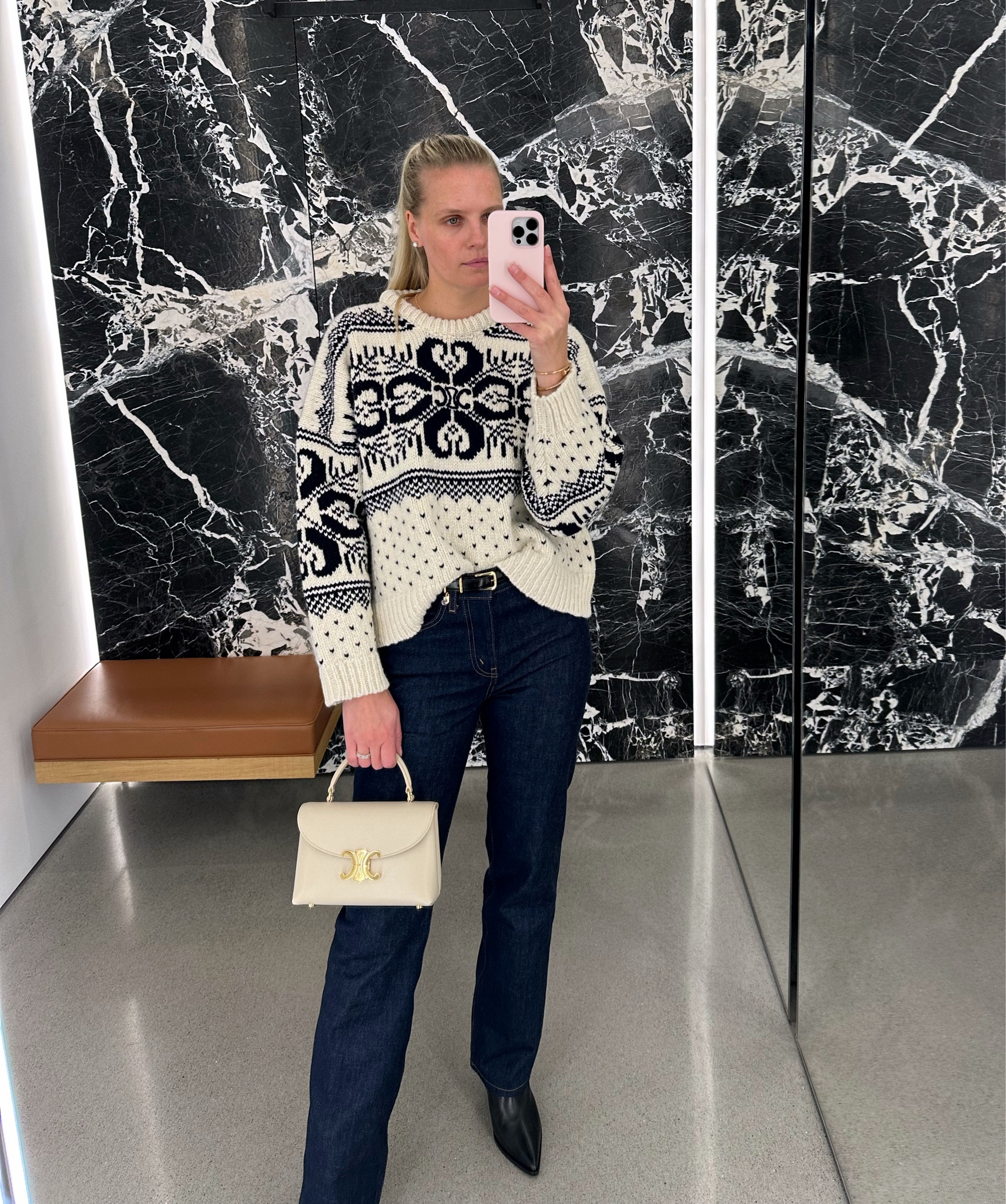 Cozy sweater for a cool weather! 
CELINE 2025 Spring Part 1 collection
Now available in-store!
#celine #ootd #celinesweater #celinebag #celinebelt

#LTKSeasonal