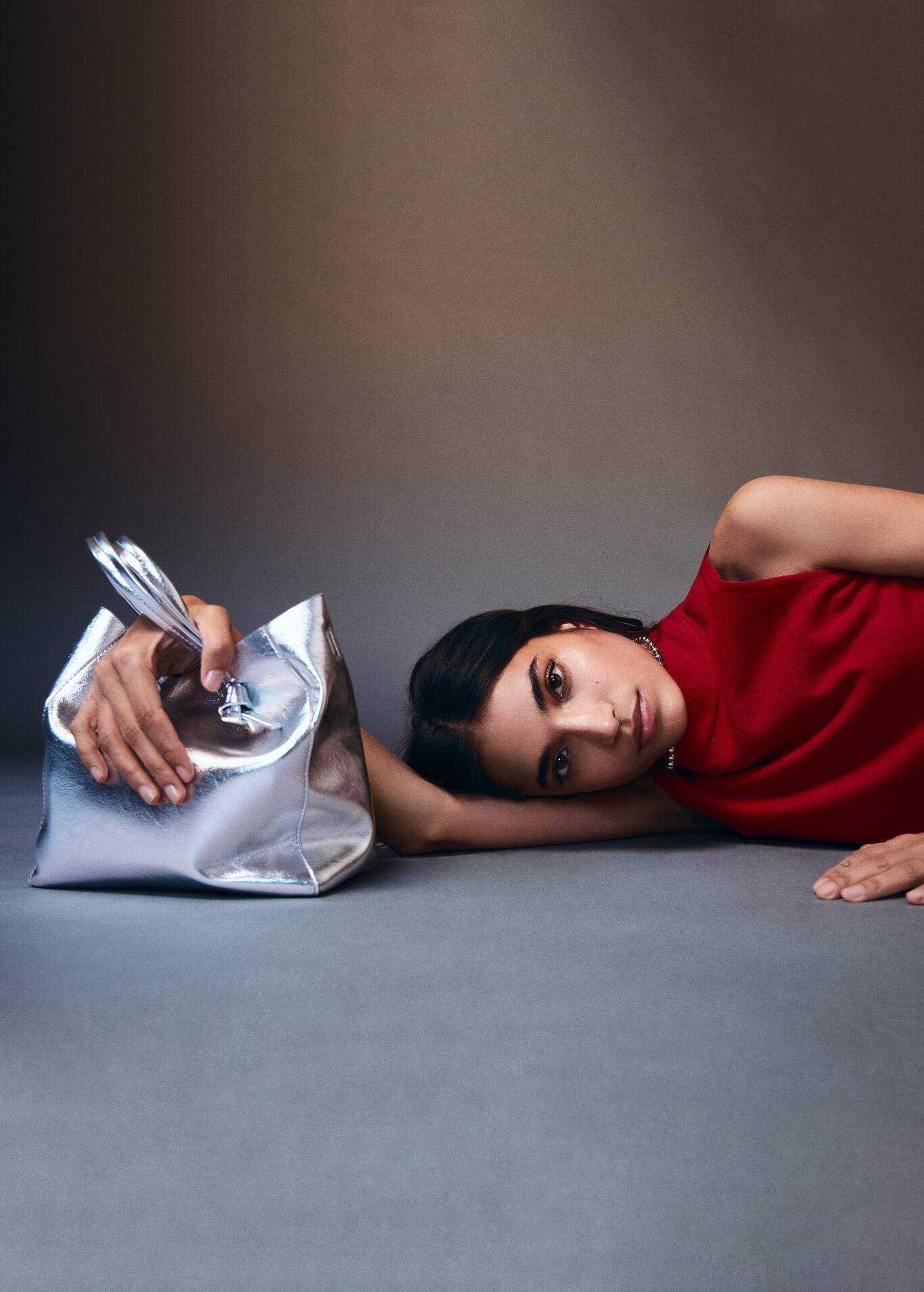 Knots pleated shopper bag -  Women | Mango USA | MANGO (US)