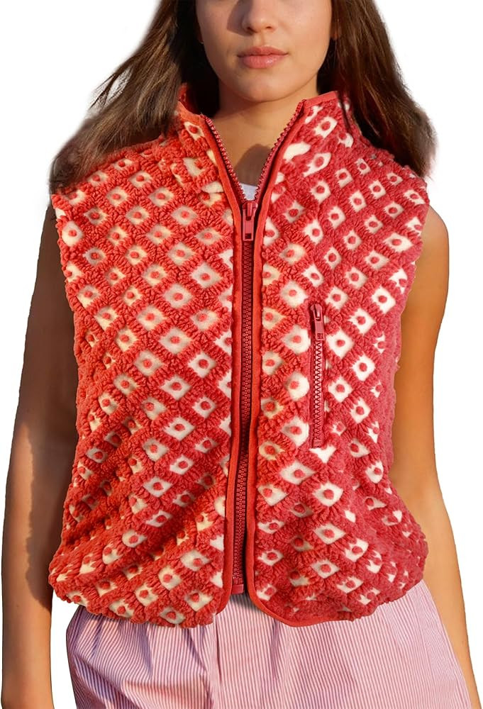 Colorful world Womens Checkered Sherpa Vest Fleece Jacket Lightweight Zip Up Sleeveless Crochet P... | Amazon (US)