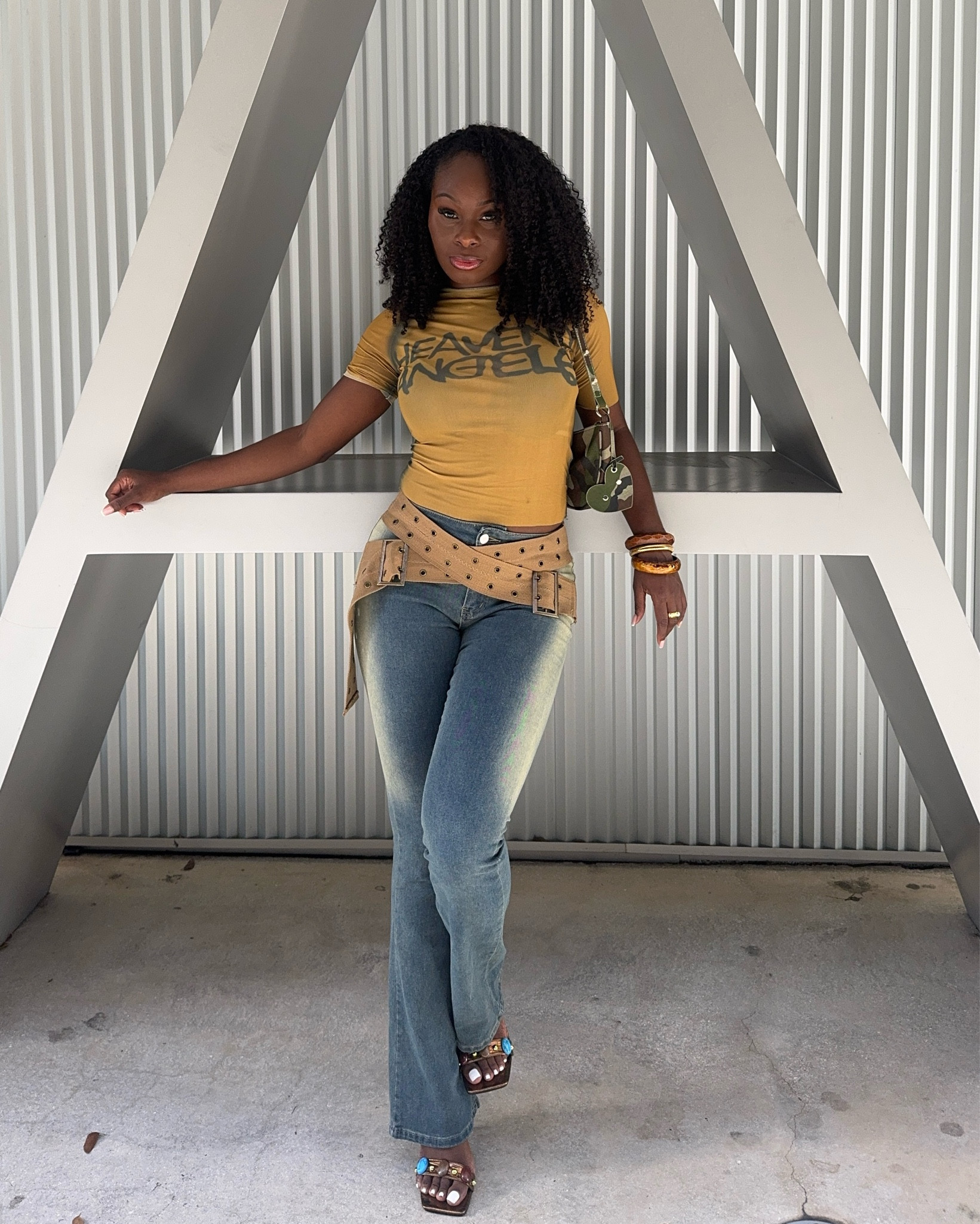 Love this look, giving 2000s

#LTKStyleTip #LTKFindsUnder50