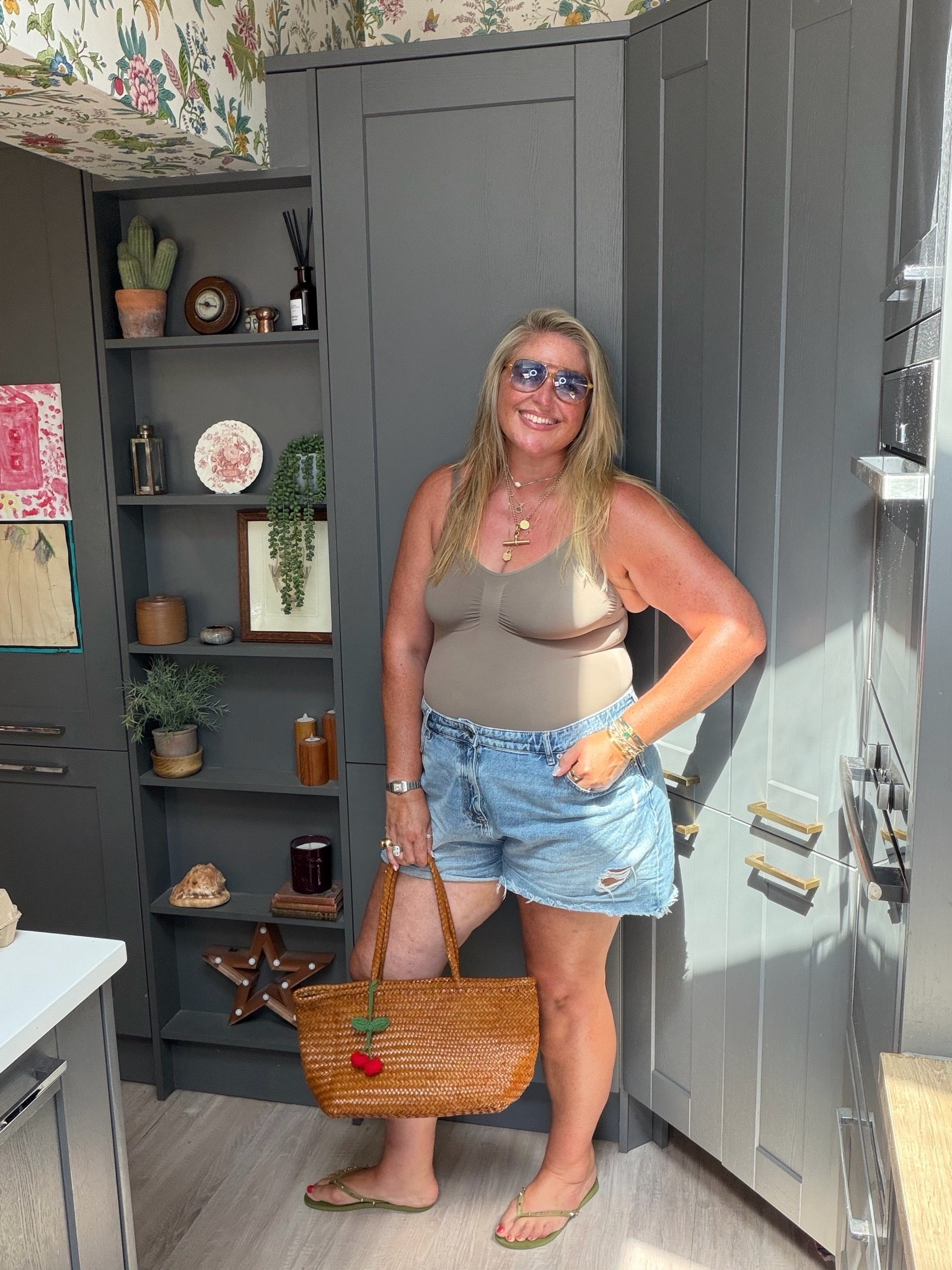 Denim shorts, khaki body, flip flops, tan bag, sunglasses

#LTKsummer #LTKplussize #LTKstyletip