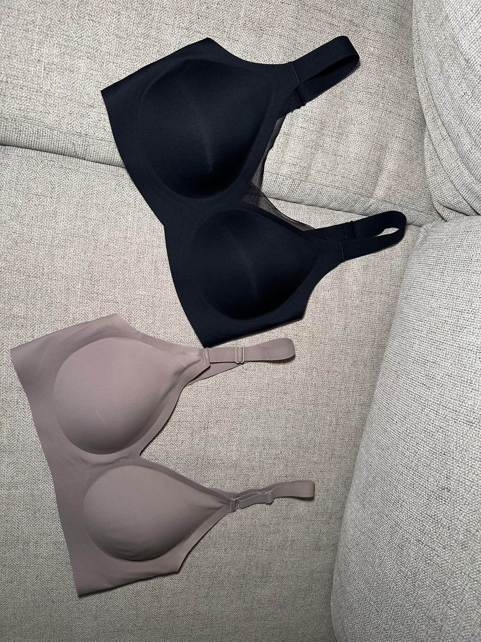 Amazon viral bras 

•crisscross mesh & Front adjustable 

#LTKSummerEdit #LTKFindsUnder50 #LTKStyleTip