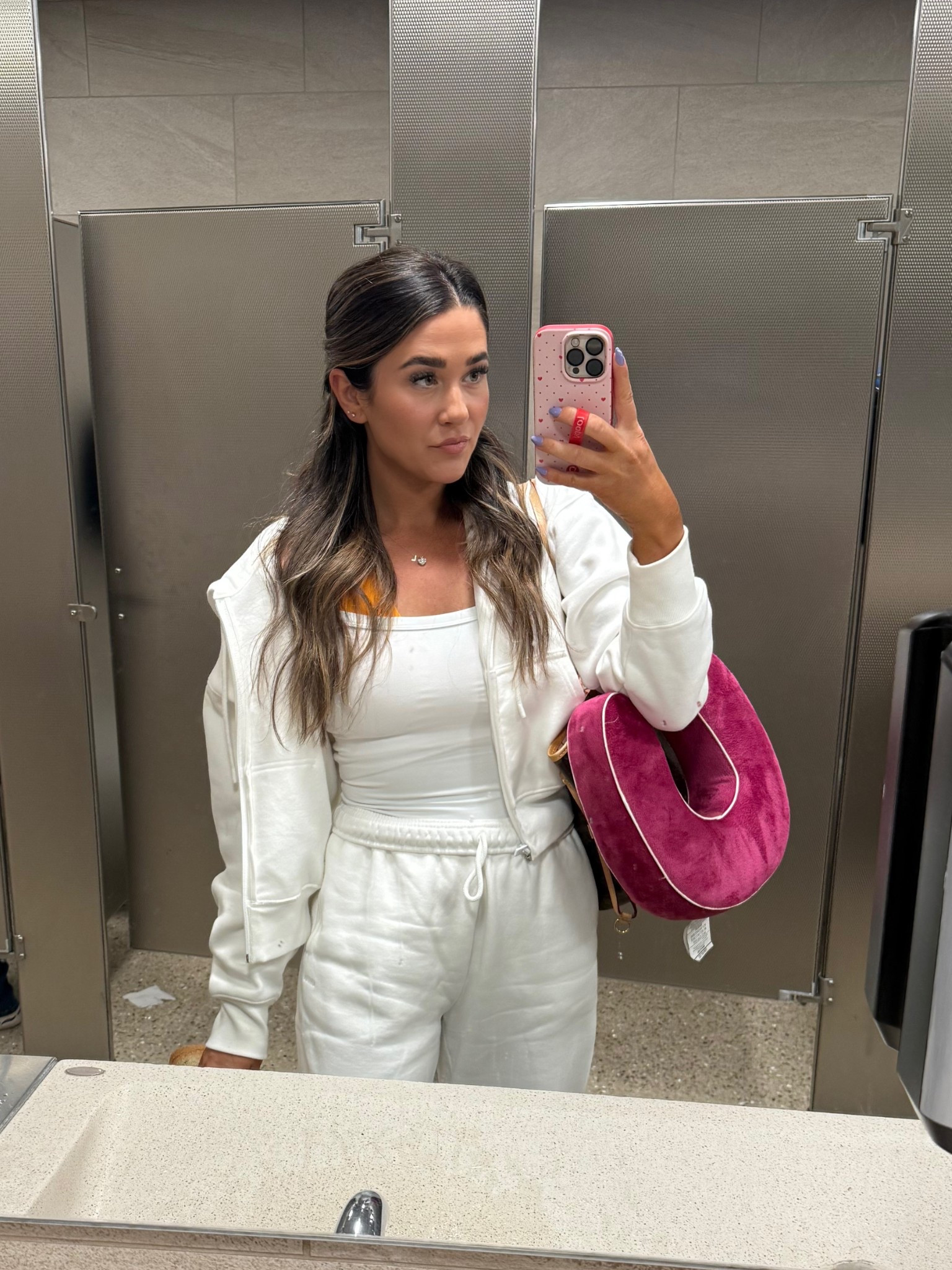 Comfy airport fit! Wearing smalls in everything 

#LTKSaleAlert #LTKFindsUnder100 #LTKActive