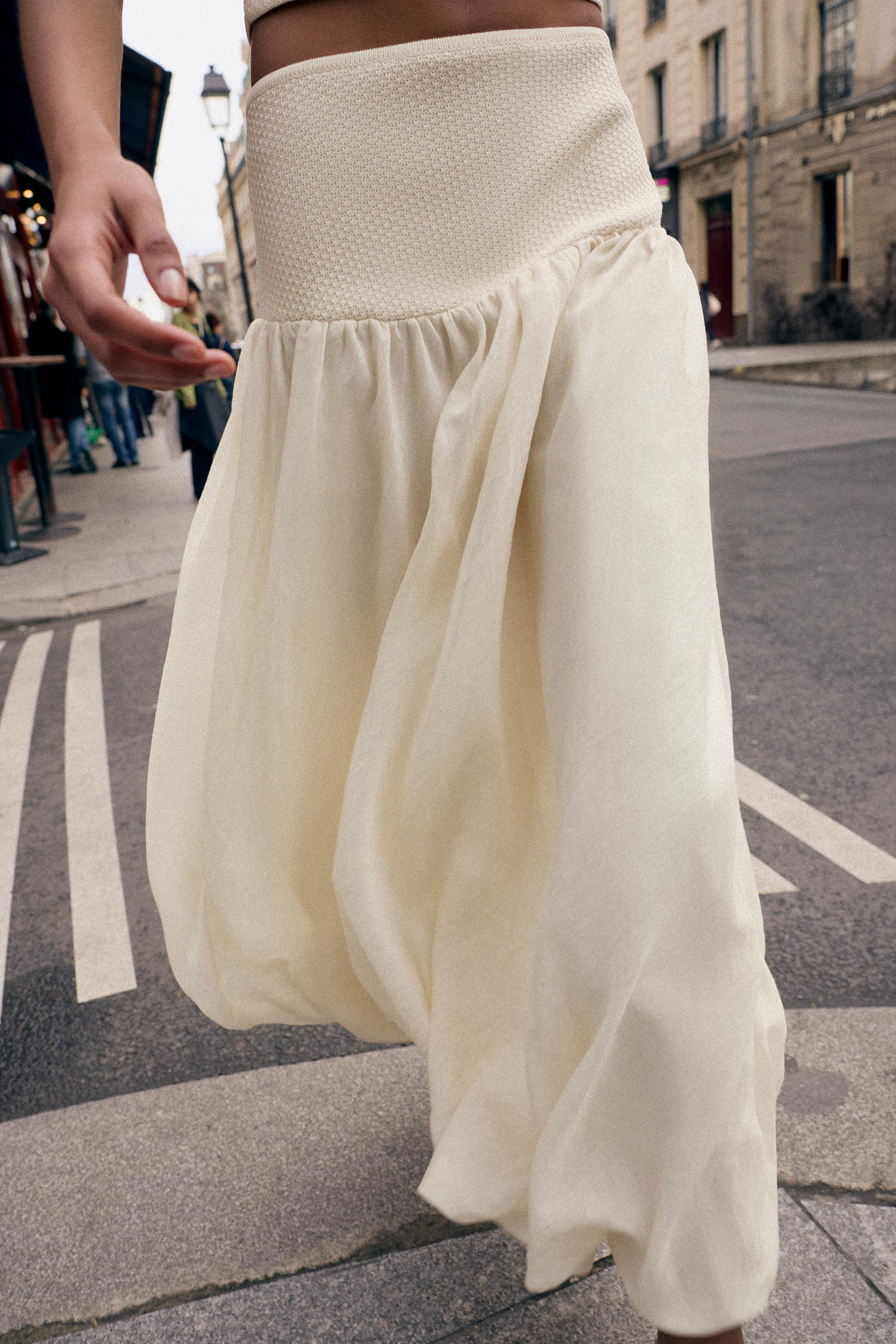 STRUCTURED KNIT BALLOON SKIRT | Zara US