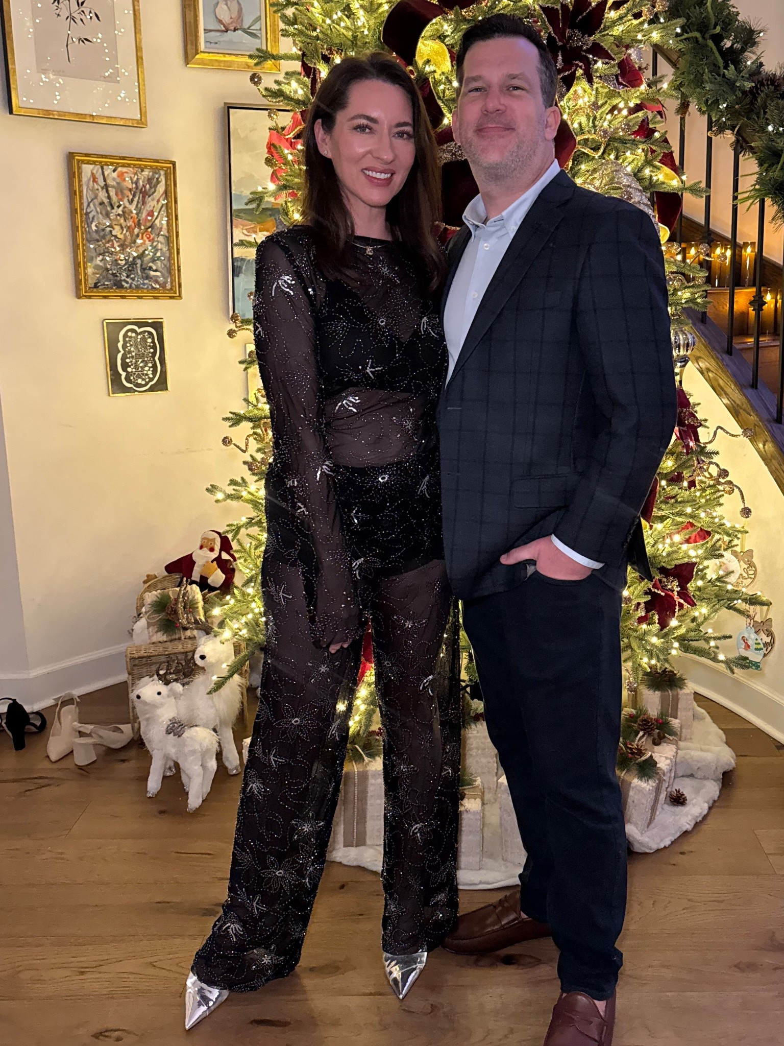Runs TTS. I’m 5ft8, and wearing 3inch heels. Sheer lining shorts built in bottoms. Top completely sheer. 

#holidayoutfits #NYEoutfits #christmasoutfit #zara 

#LTKHoliday #LTKMidsize #LTKOver40
