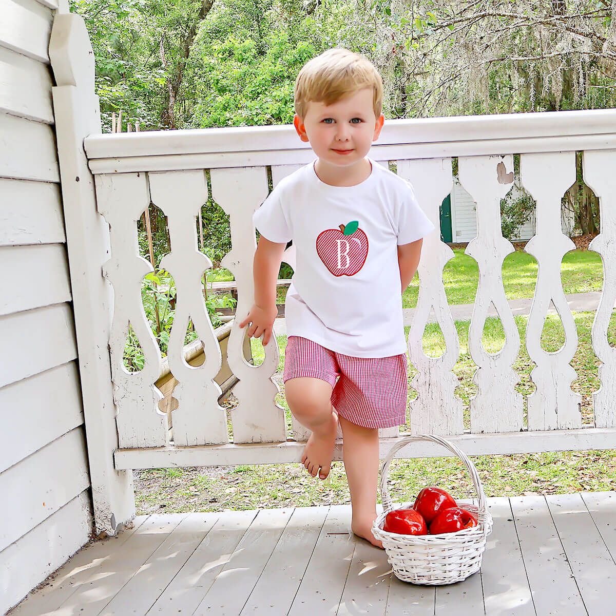 Sweet Apple White Short Set | Classic Whimsy