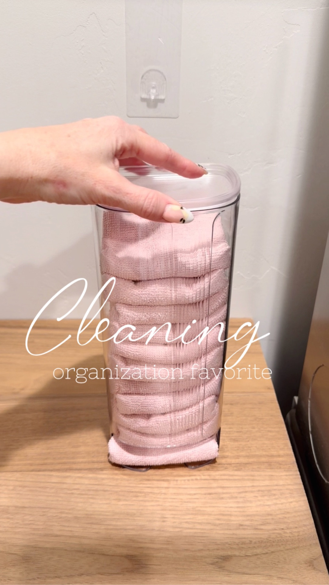 If you love a tidy reset moment, this cleaning rag holder is such a simple upgrade.

It keeps microfiber cloths neatly stacked, easy to grab, and actually looking cute on the counter (instead of crammed in a drawer 🙃).

Functional + aesthetic = my favorite combo. 

#HomeOrganization
#CleaningFavorites
#AmazonHomeFinds
#RealisticReset
#OrganizedHome
