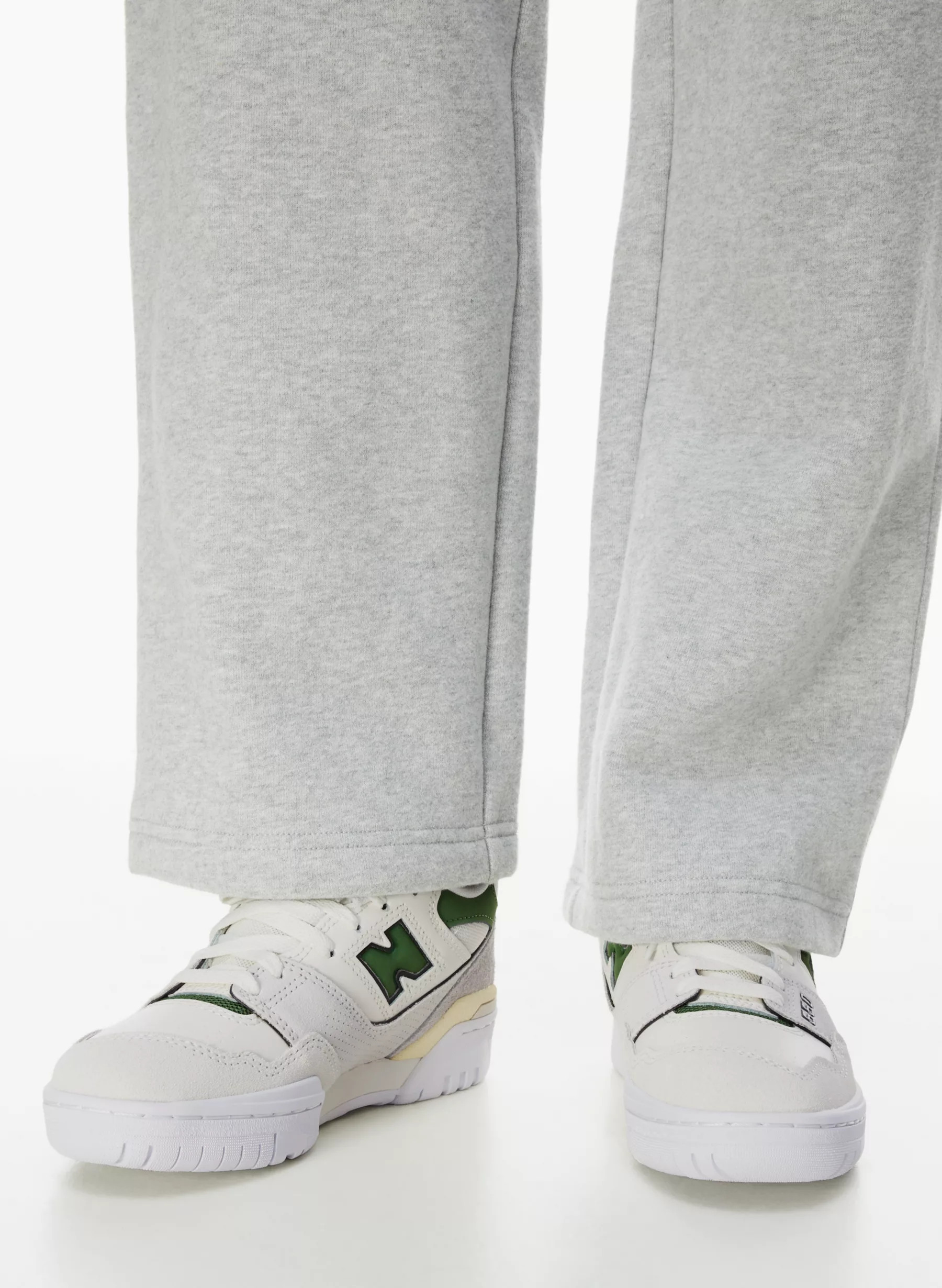 550 | Aritzia