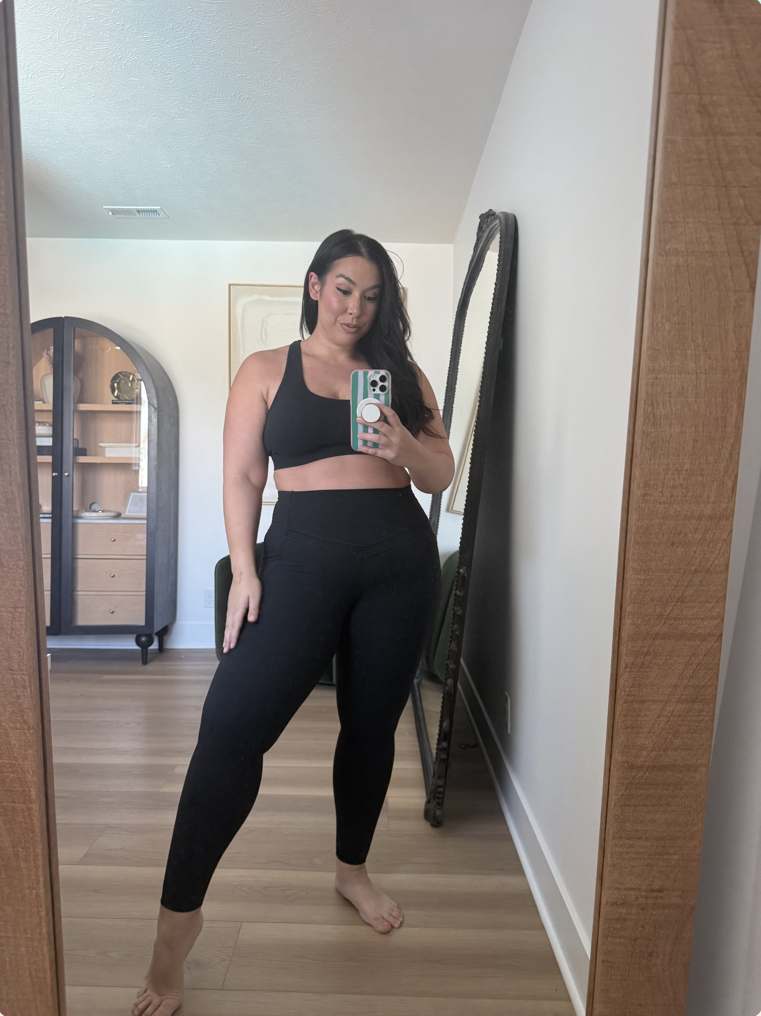 The best amazon set, these leggings will not roll down & no front seam! Supportive waist & belly. Midsize Amazon workout set! Size XL! Workout outfit, Amazon activewear, matching active set, workout leggings 

 #LTKSeasonal #LTKMidsize