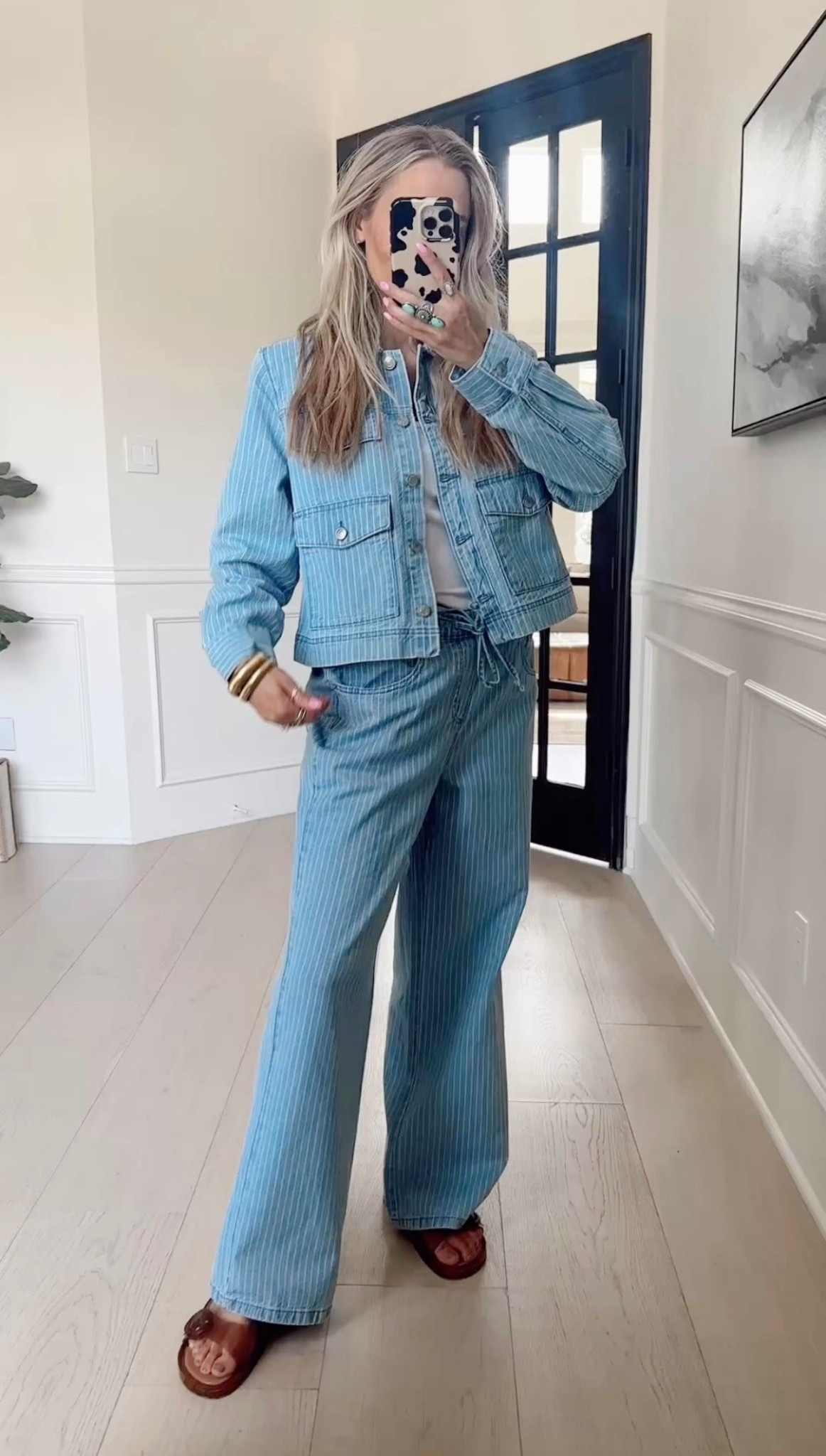 🤍 This striped denim set has broken the Internet and I can see why! It is so beyond cute and trendy. I’m wearing my true size in both the top and bottom. ✨✨￼

5’5” // 120 lbs 



#LTKootd #LTKSeasonal #LTKgrwm
