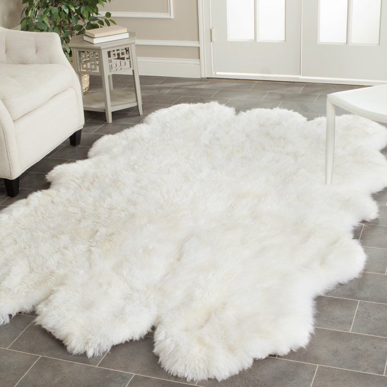 SAFAVIEH Sheep Skin Jeptha Solid Area Rug, White, 4' x 6' Specialty | Walmart (US)