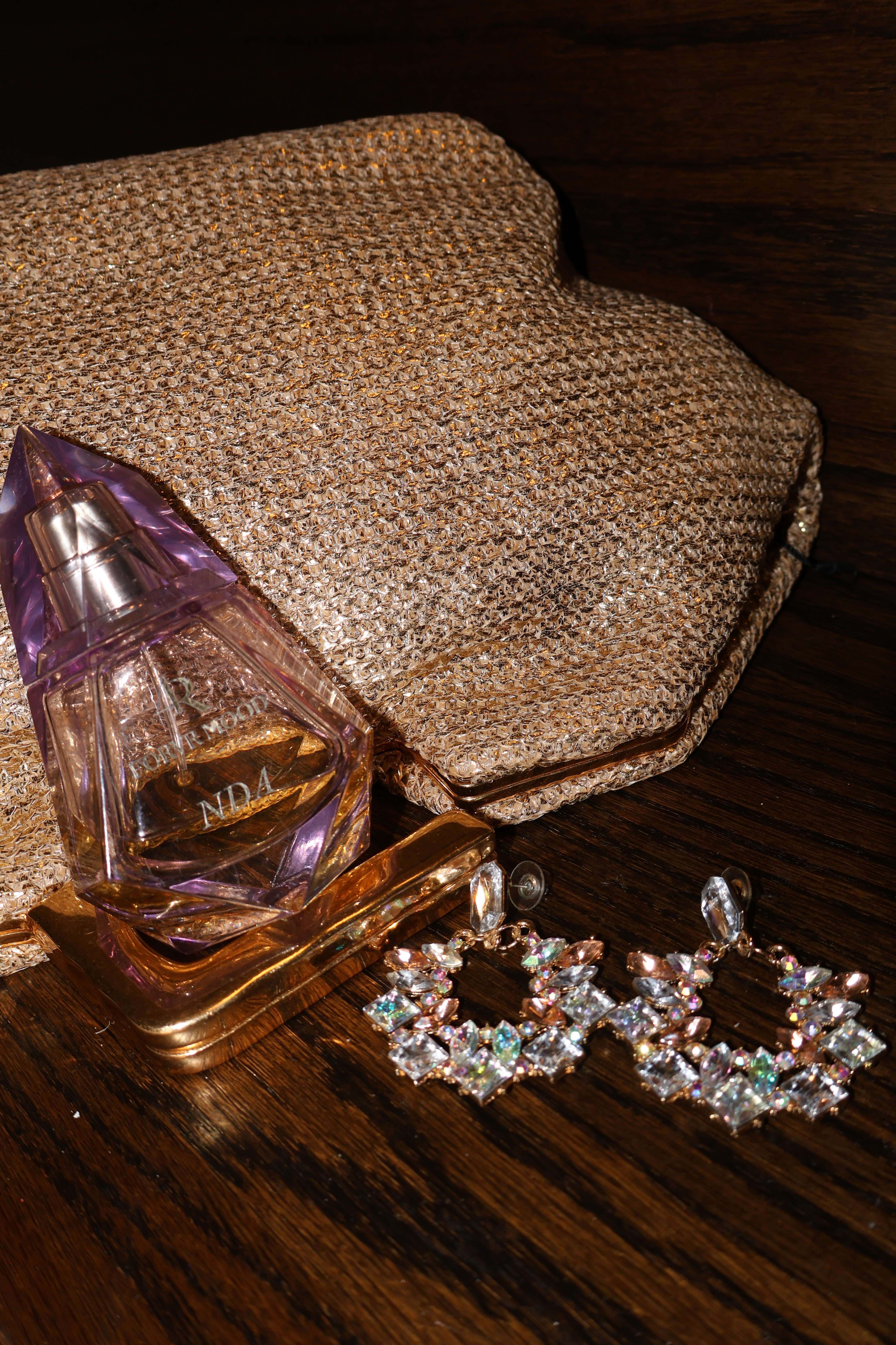NDA Eau de Parfum by FORVR is a warm, sensual fragrance that features bold notes of spiced rum, tobacco flower, and vanilla bean.

This scent is described as seductive and impossible to keep secret. The fragrance was developed over years with top perfumers, offering a unique and unforgettable scent experience suitable for every mood. 

 