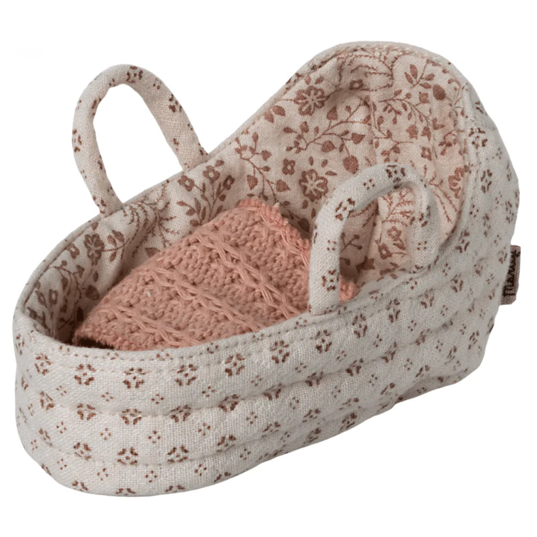 baby mouse carrycot | Ellifox