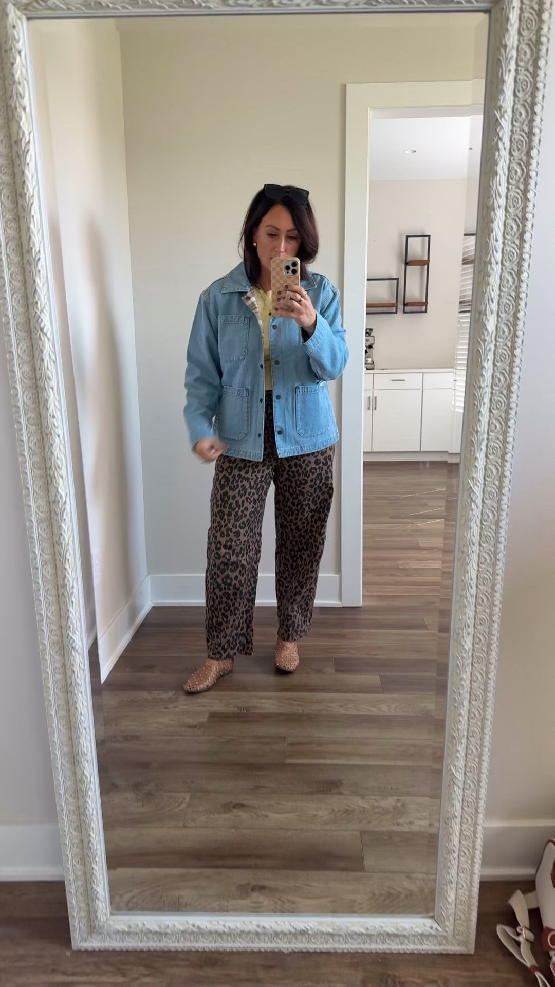 I was so excited when I saw this reversible jacket on @abercrombie It’s on sale now for $36 off. Wearing a medium.

#LTKootd #LTKSaleAlert #LTKSeasonal
