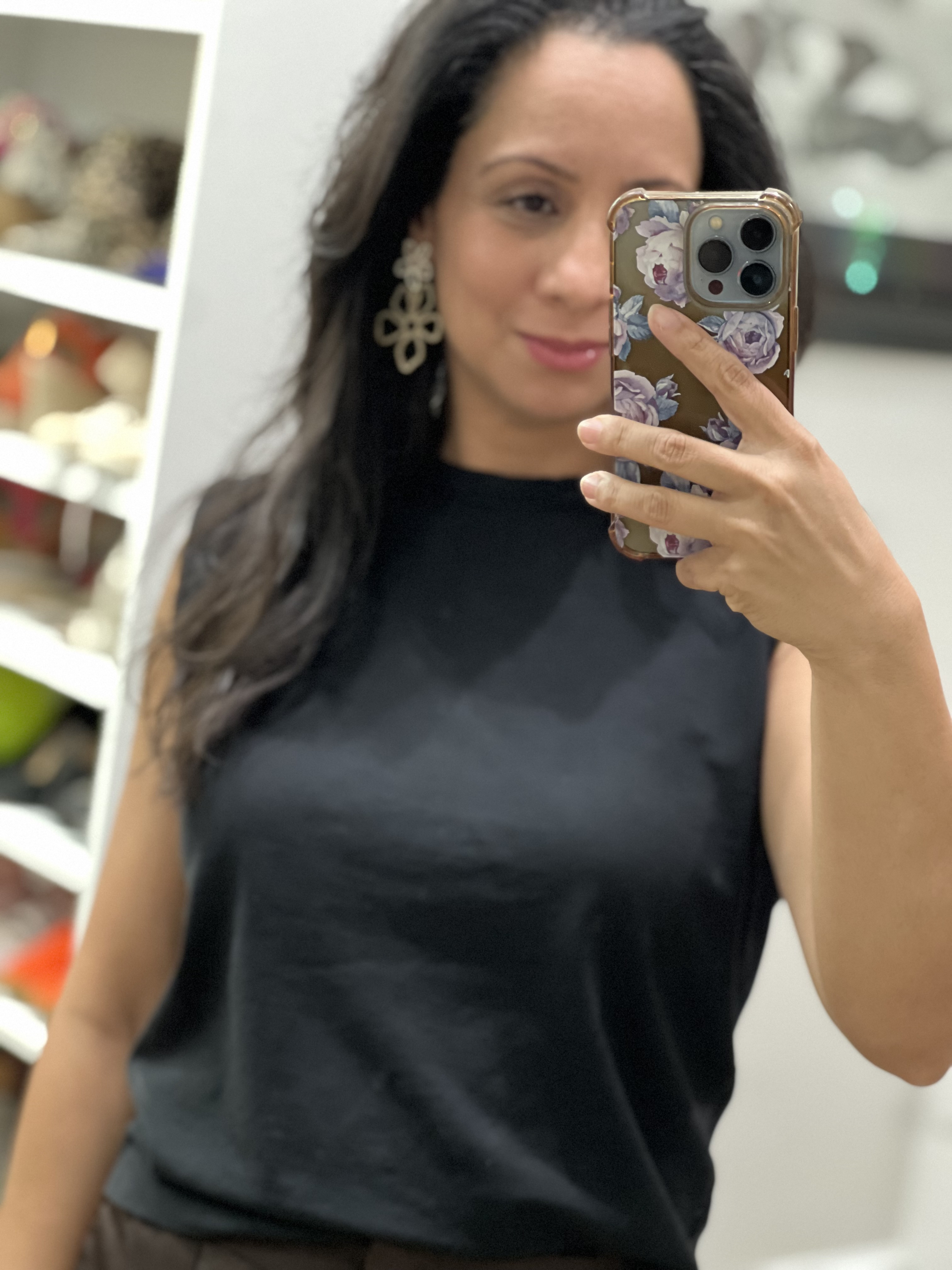 One of my most worn tops of 2024. An easy to style, structured t-shirt. There is a light shoulder pad detail to help give this shirt some shape. I'm in a small. 

#mostworn #sustainablefashion #tshirt #structuredtop #thanksgivinglooks 

 #LTKHoliday #LTKOver40 #LTKStyleTip