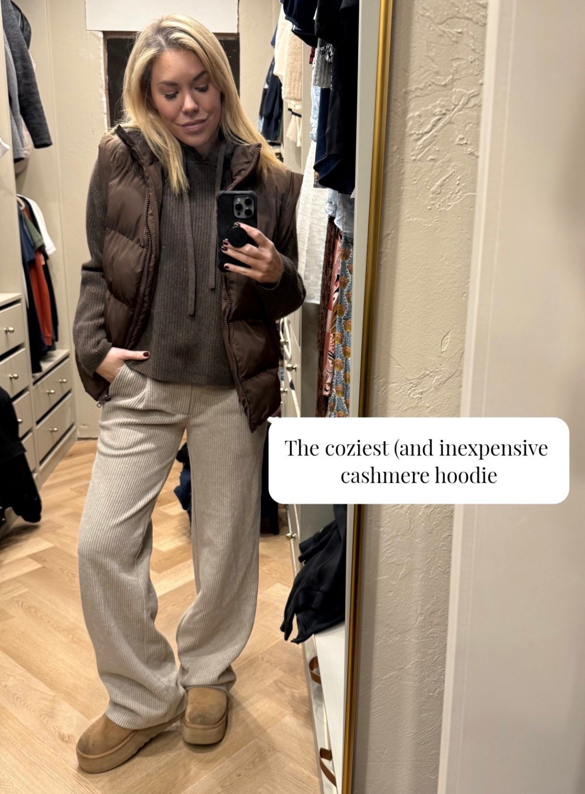 Weekend cozy outfit
(Love these Varley pants and they are almost sold out!)

Packed this for a girls lake tripp

#LTKootd #LTKdayinmylife #LTKgrwm