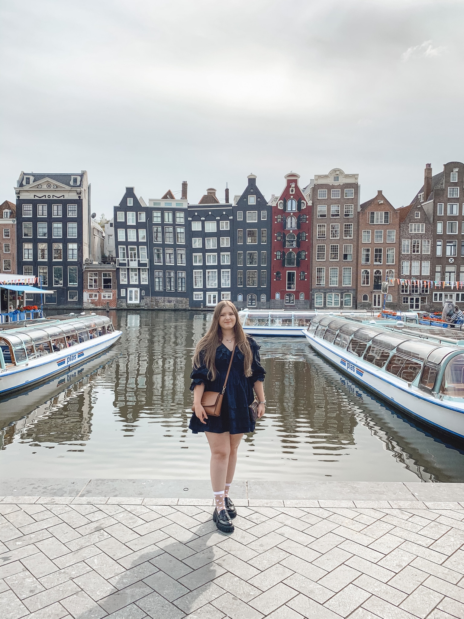 The perfect little black summer dress from Topshop. Click below to shop my outfit! Follow me @vit.amina.h for more fashion. 💕✨

#LTKstyletip #LTKSeasonal #LTKFind