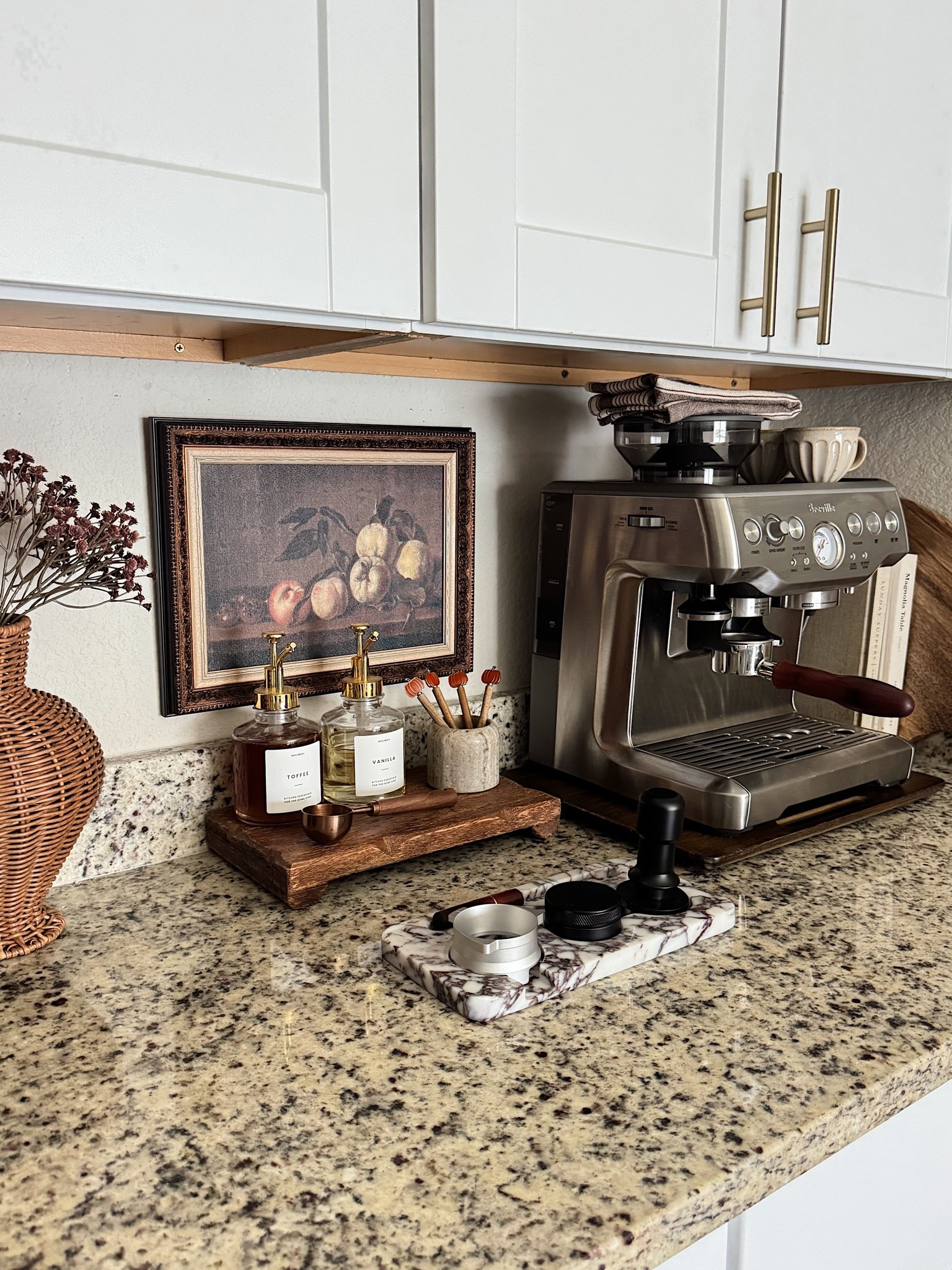 fall coffee bar refresh 🍂

#LTKHome #LTKSeasonal #LTKSaleAlert